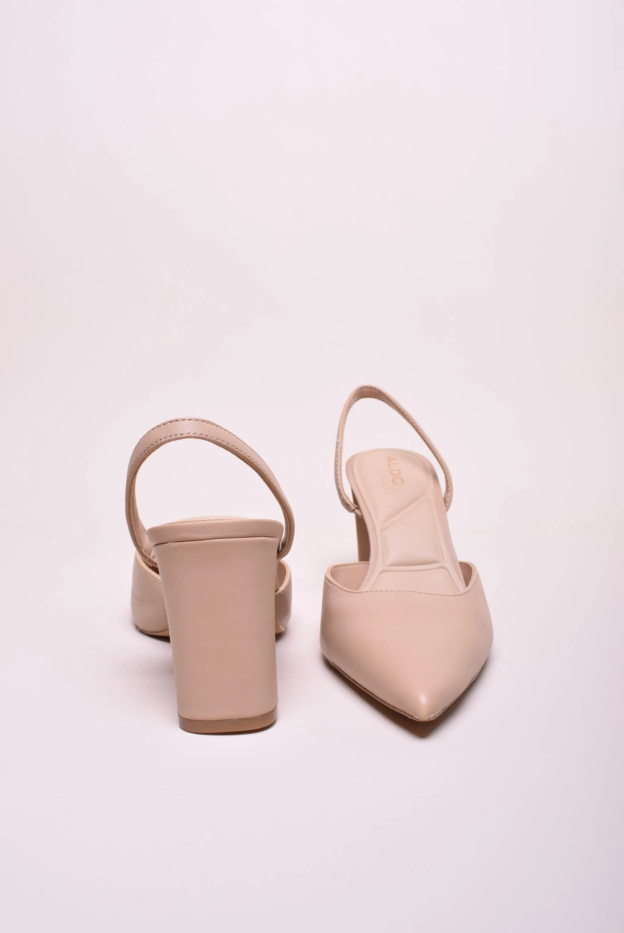 Pantofi dama stiletto decupati in spate [3]