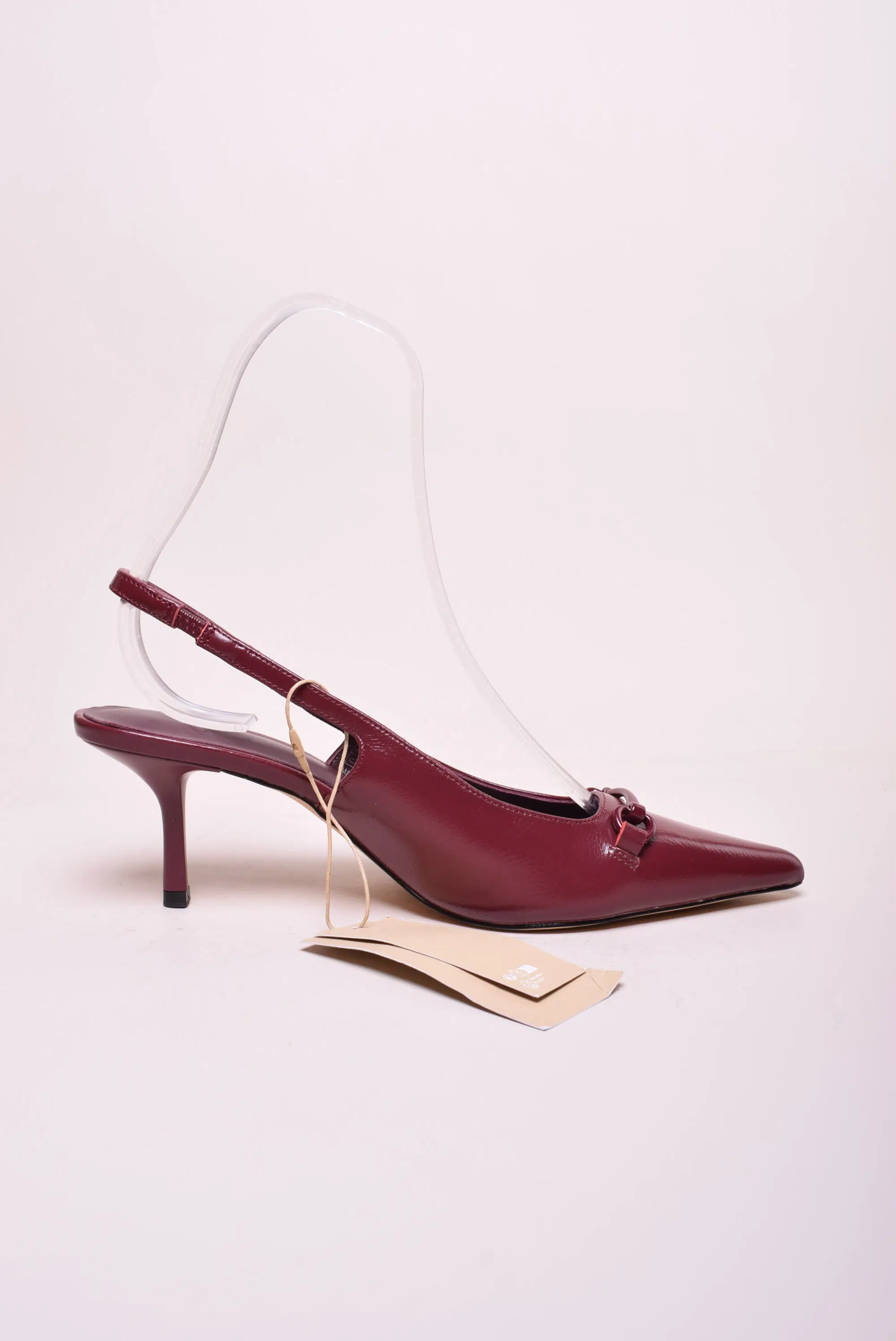 Pantofi dama stiletto decupati in spate [4]