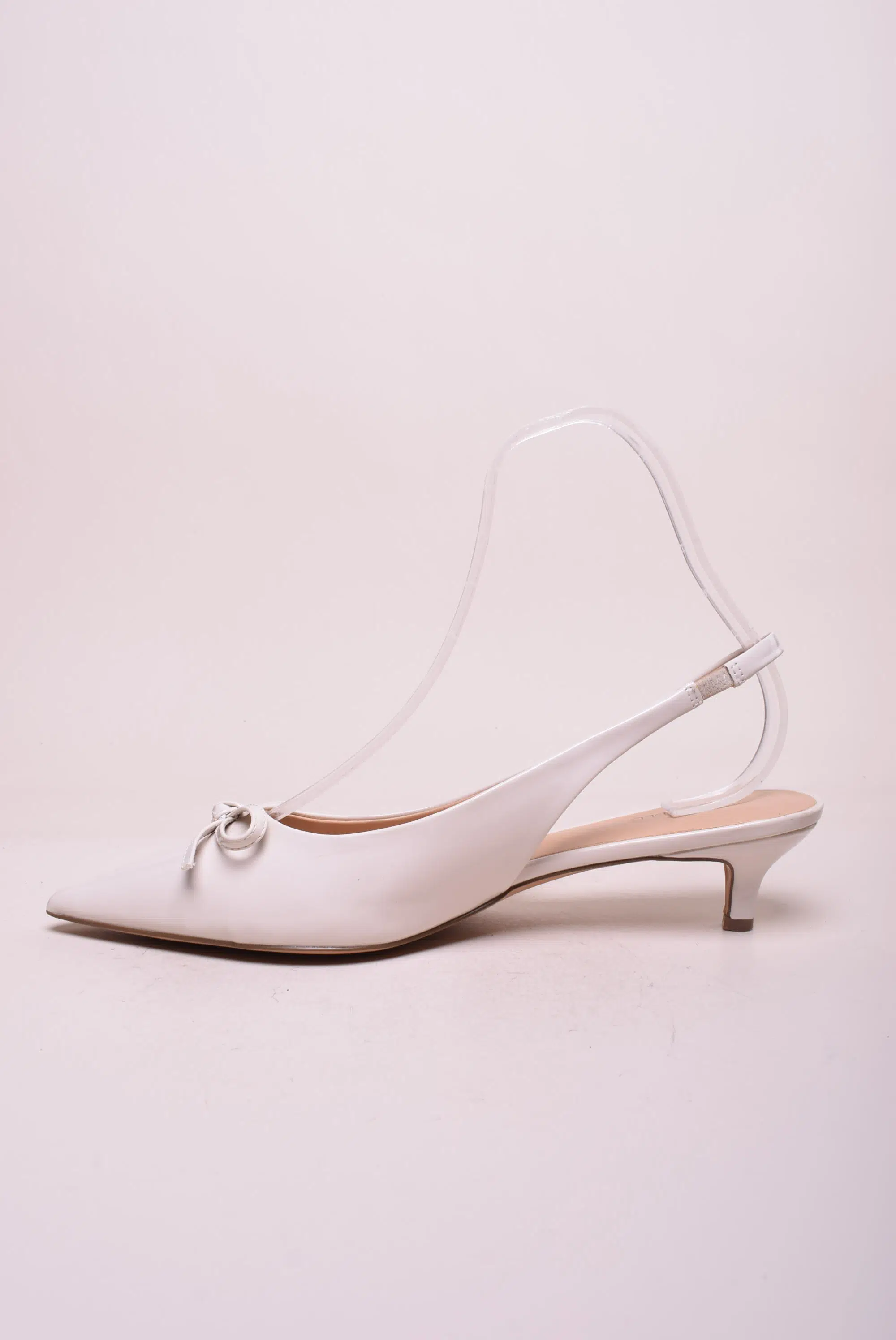 Pantofi dama stiletto decupati in spate, lacuiti [4]