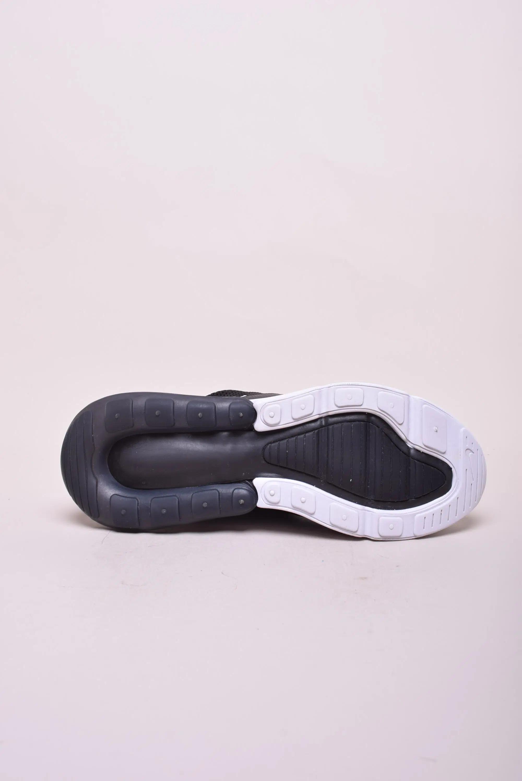 Pantofi sport barbati Air Max 270 [2]