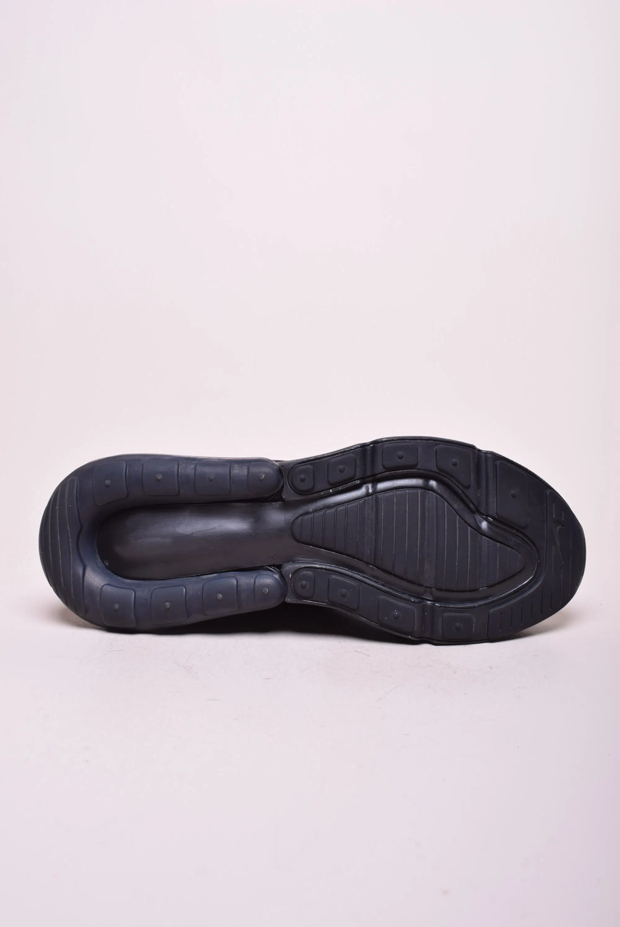 Pantofi sport barbati Air Max 270 [2]