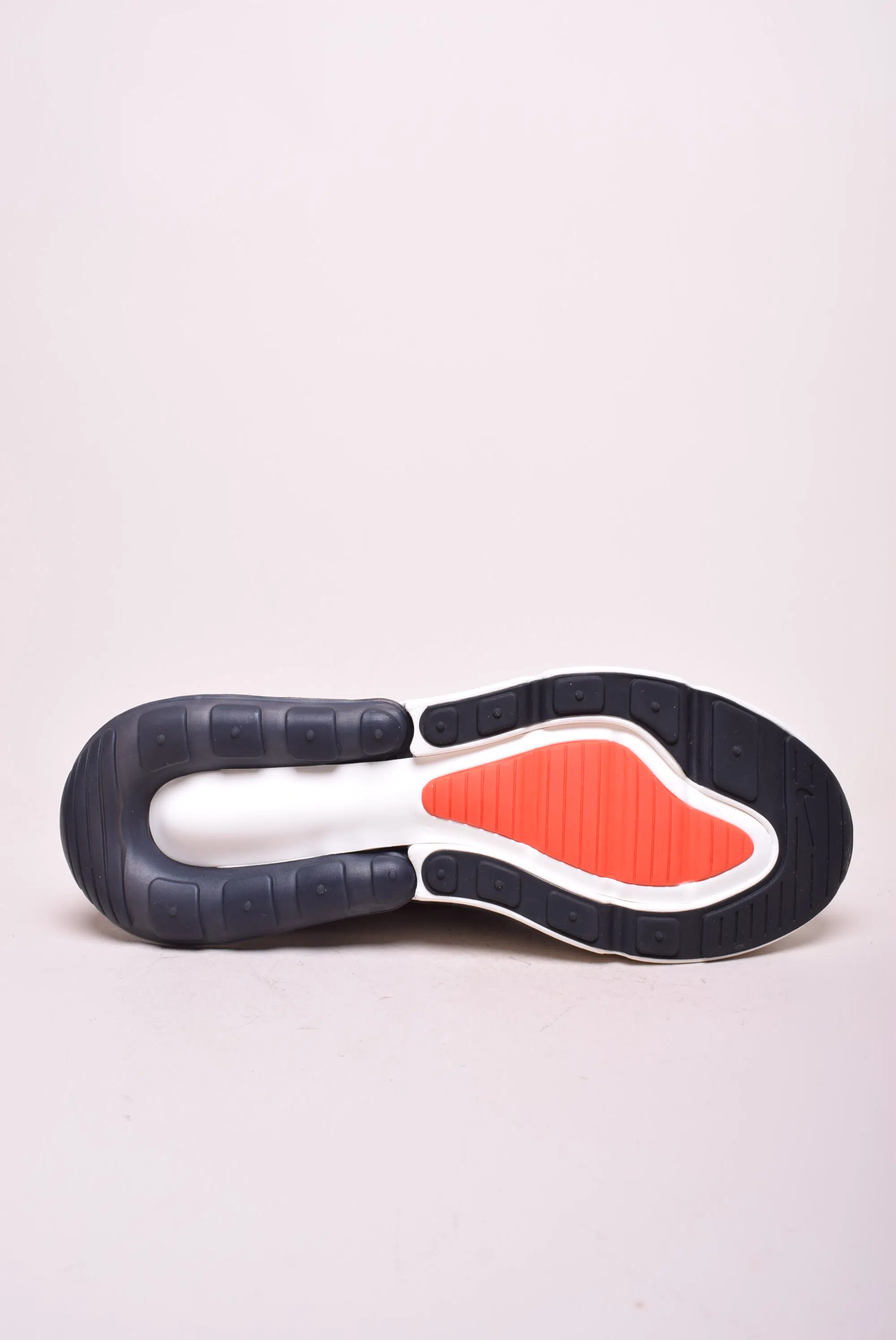 Pantofi sport barbati Air Max 270 [2]