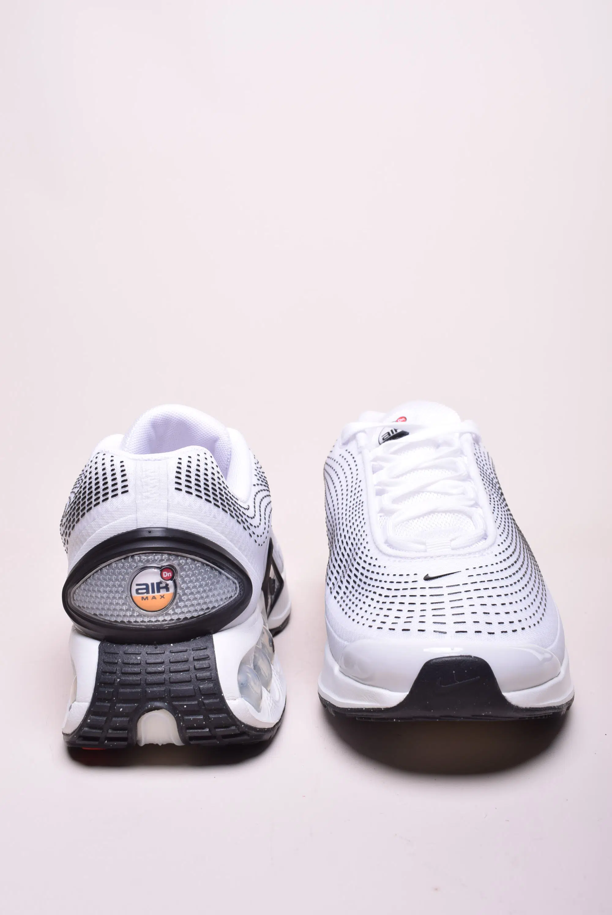 Pantofi sport barbati Air Max DN [3]