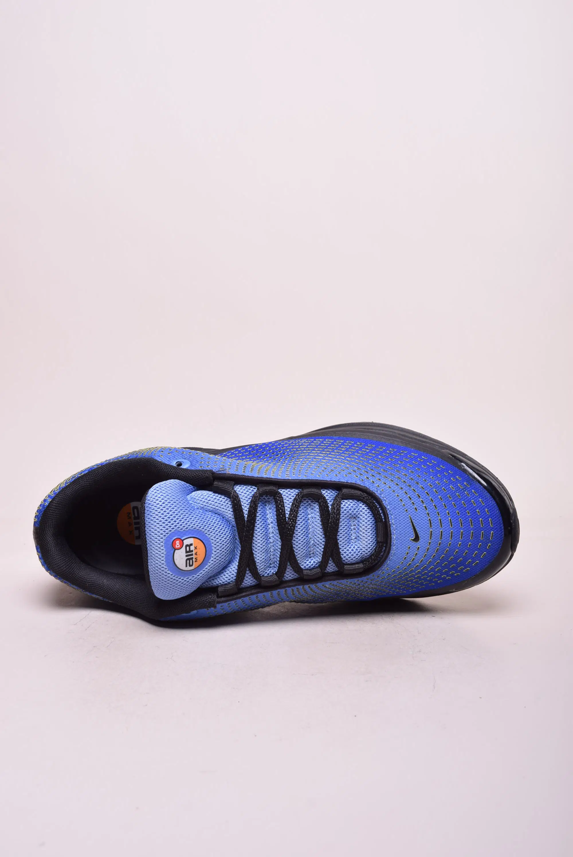 Pantofi sport barbati Air Max DN [4]