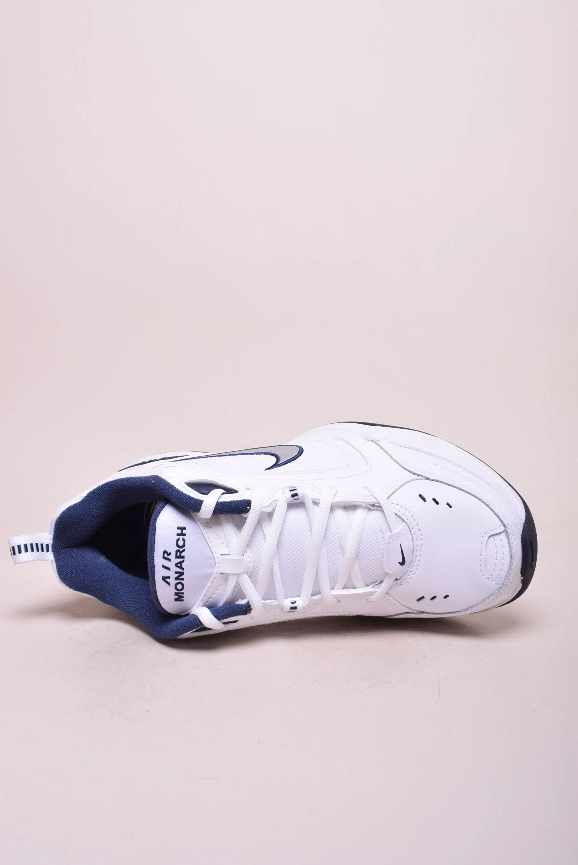 Pantofi sport barbati Air Monarch [4]