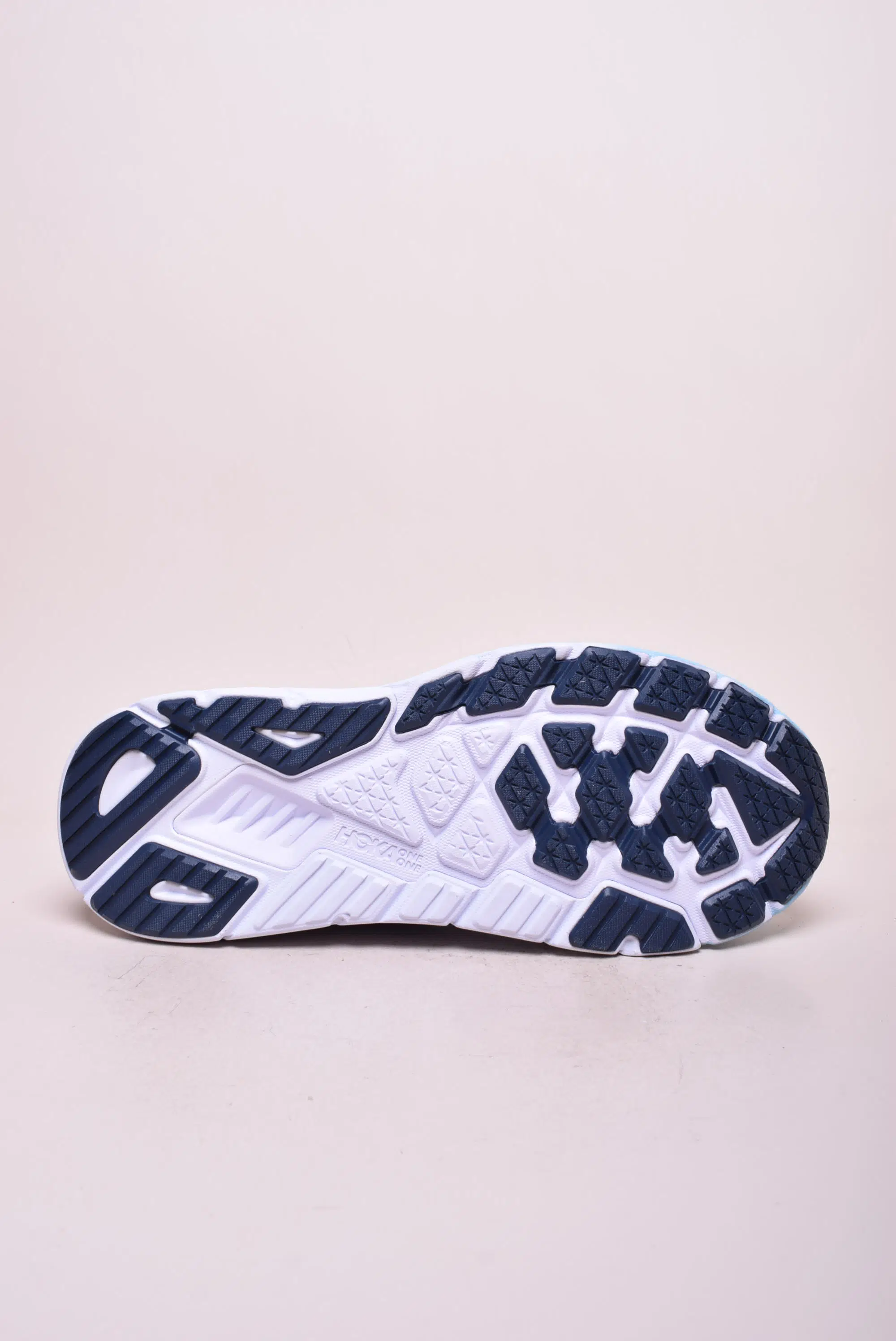 Pantofi sport barbati Arahi 6 [2]