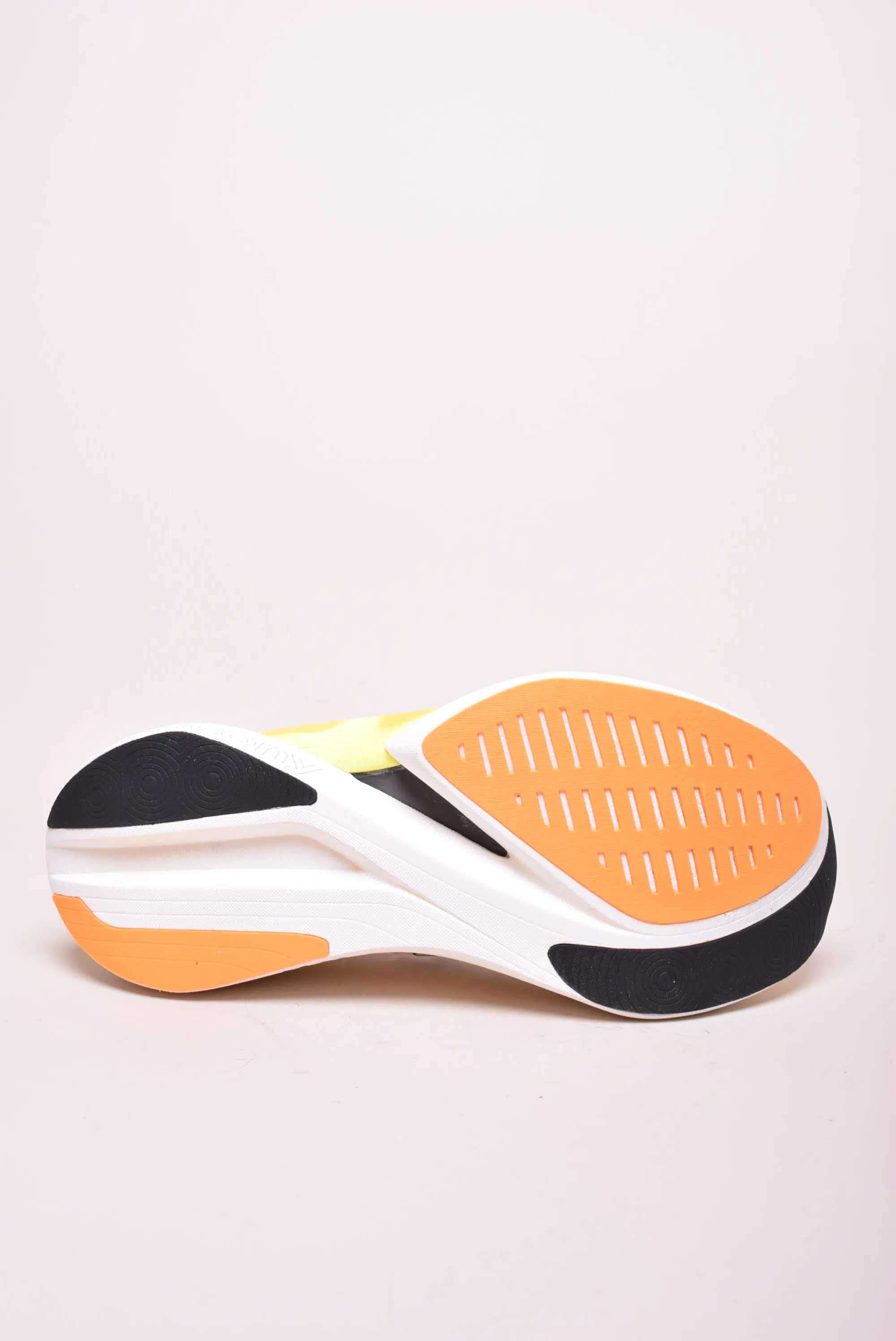 Pantofi sport barbati Endorphin Elite 2 [2]