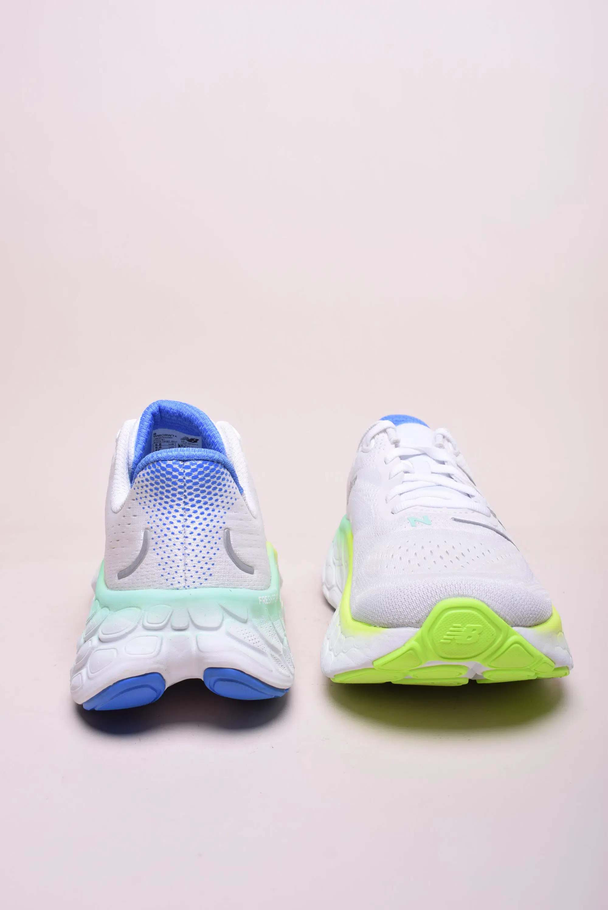 Pantofi sport barbati Fresh Foam More v4 [3]