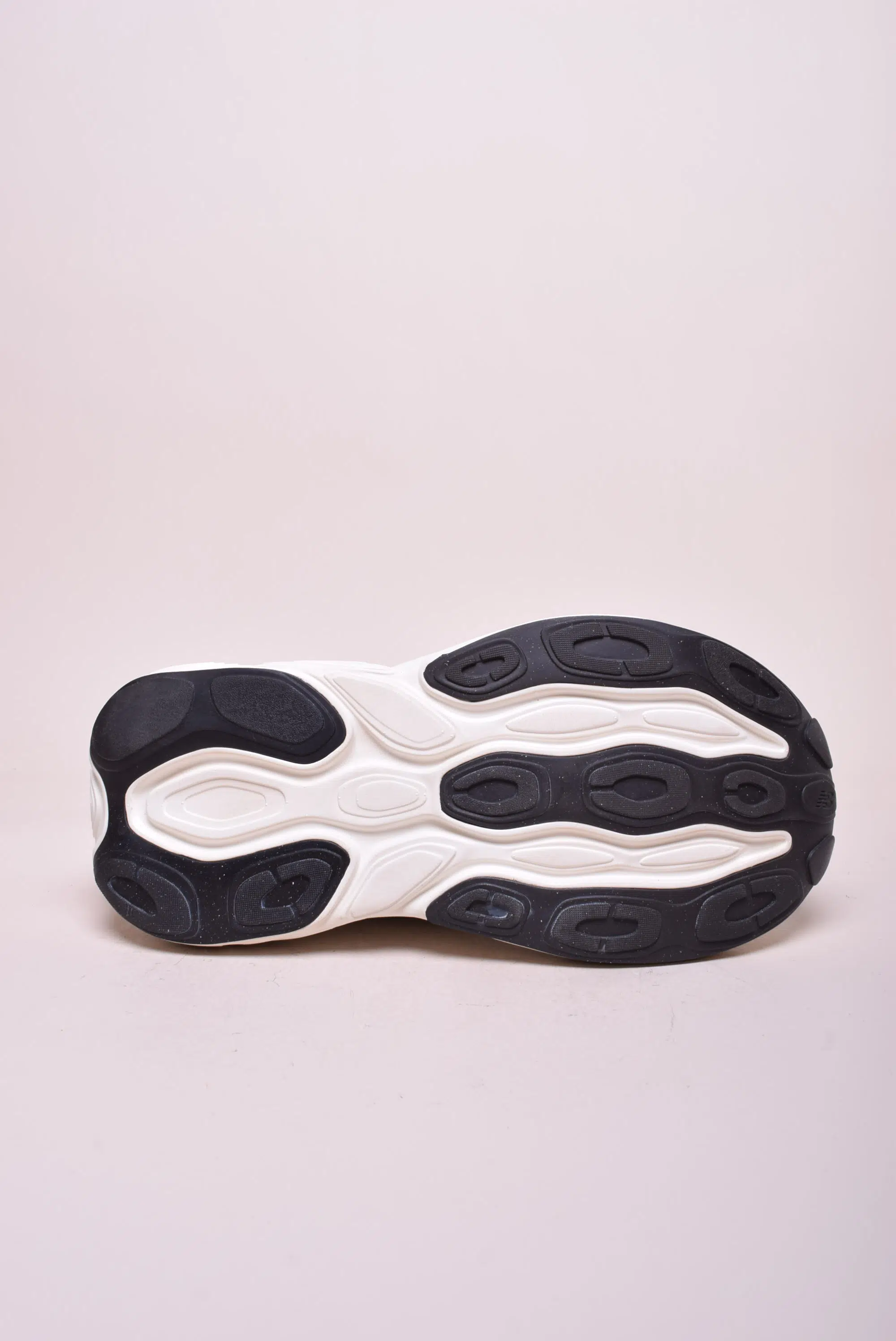 Pantofi sport barbati Fresh Foam X More V5 [2]