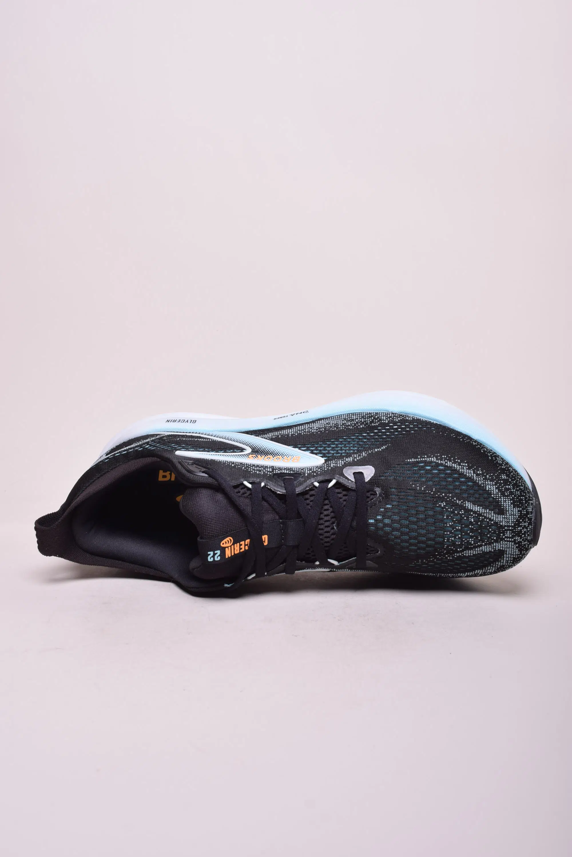 Pantofi sport barbati Glycerin 22 [4]