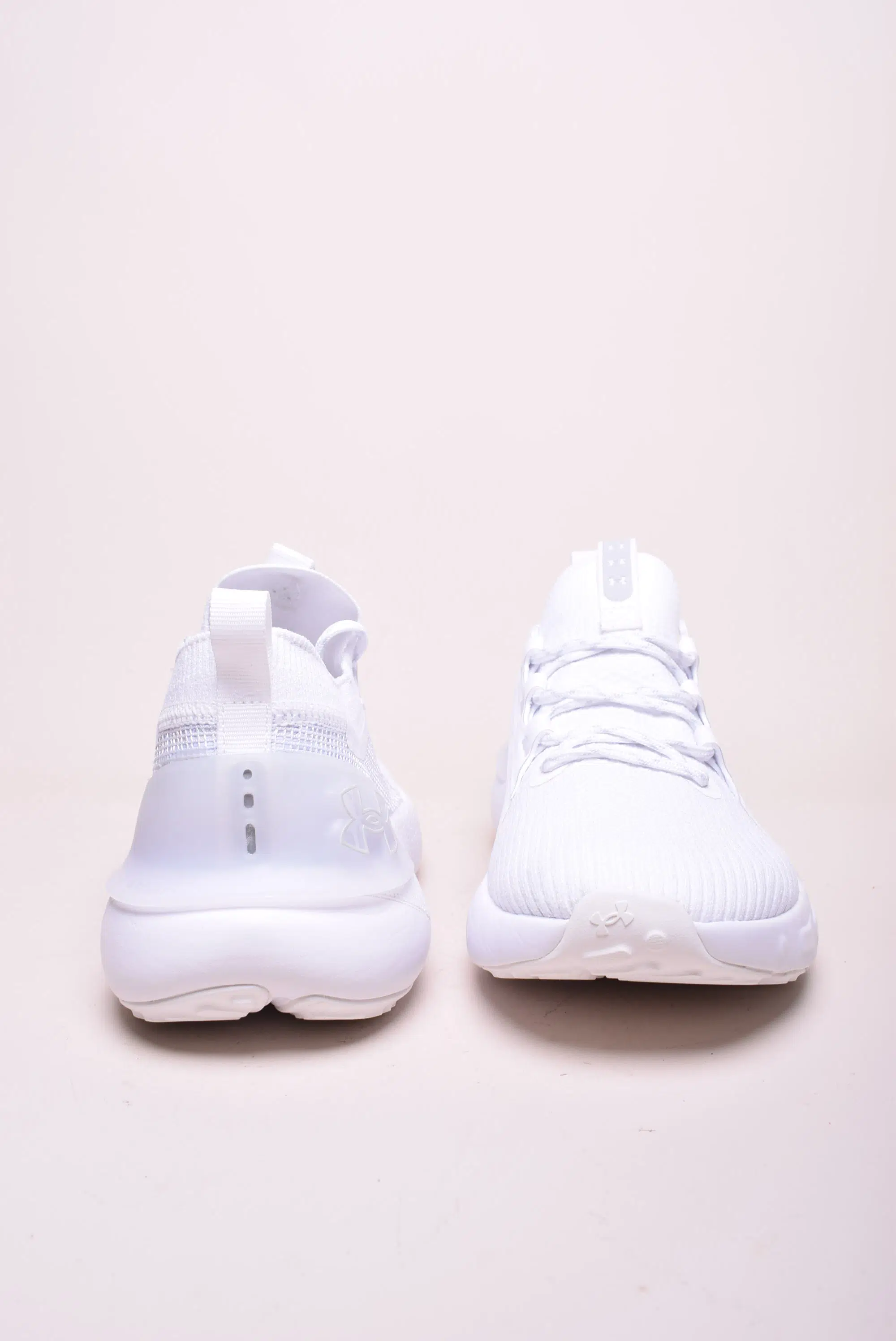 Pantofi sport barbati Hovr Phantom 3 [3]