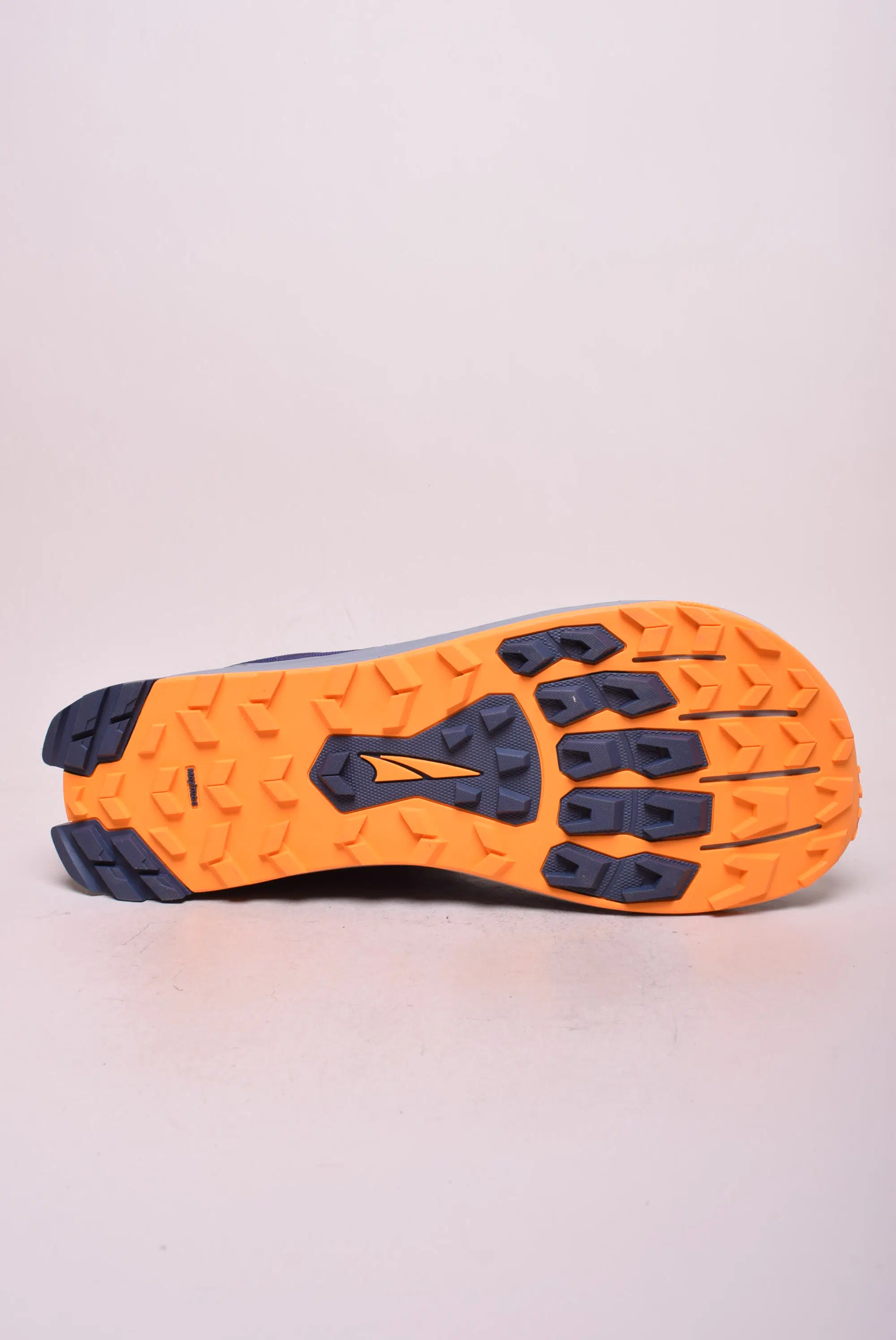 Pantofi sport barbati Lone Peak 9 [2]