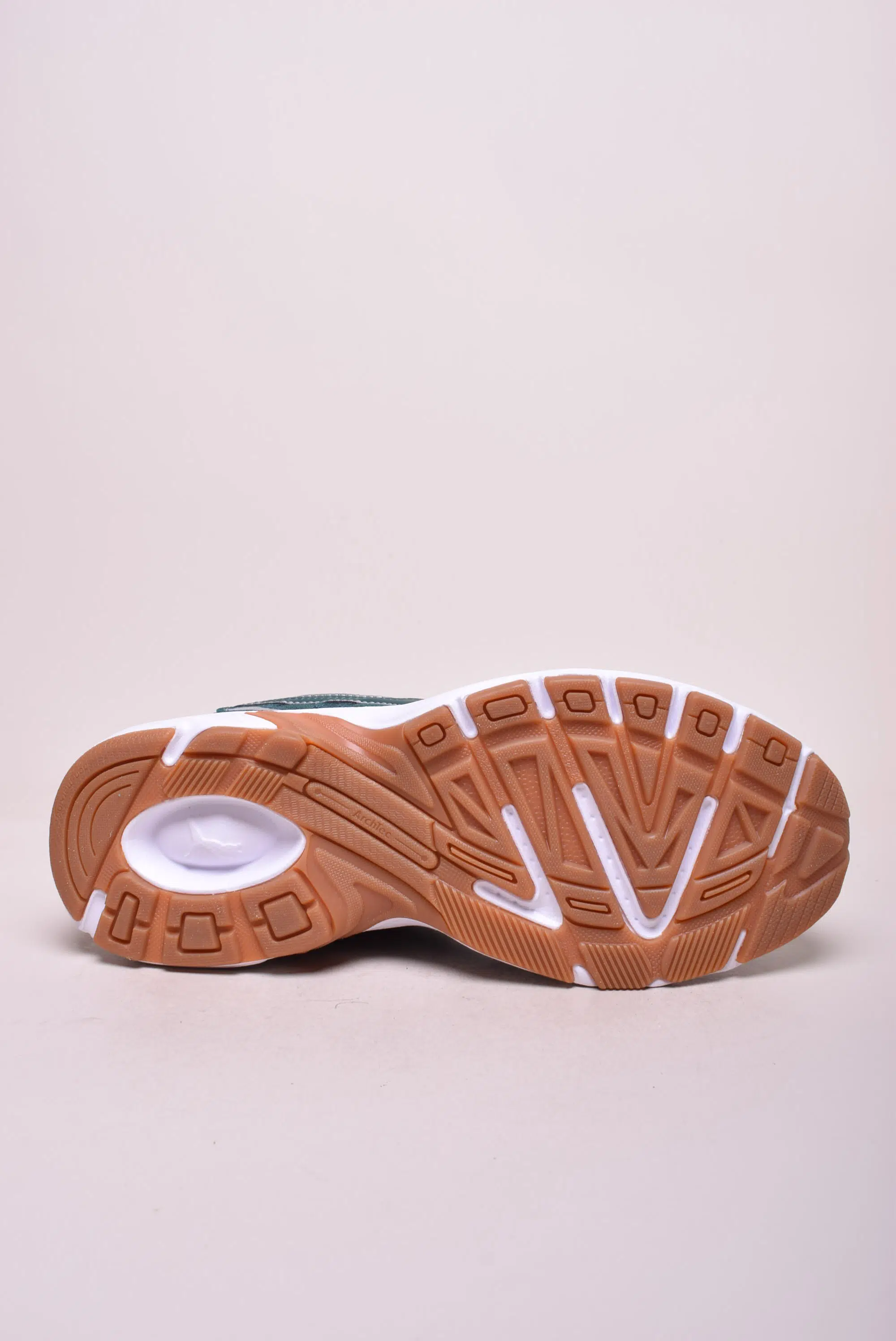 Pantofi sport barbati Milenio Tech Suede [2]