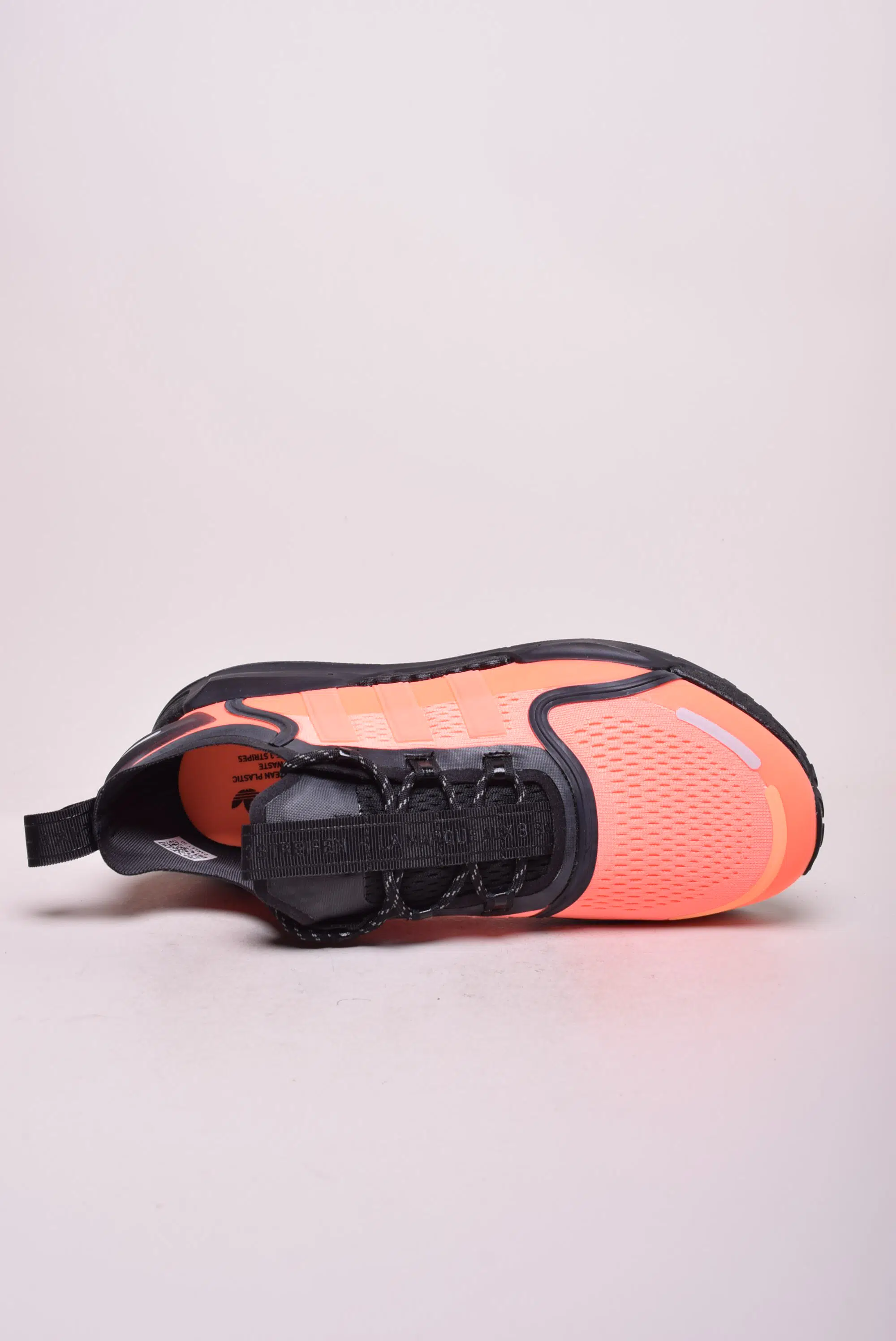 Pantofi sport barbati NMD_V3 [4]