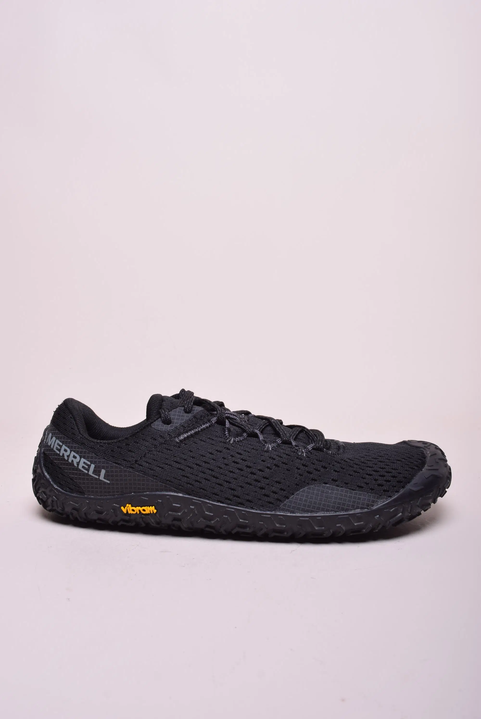Pantofi sport barbati Vapor Glove 6