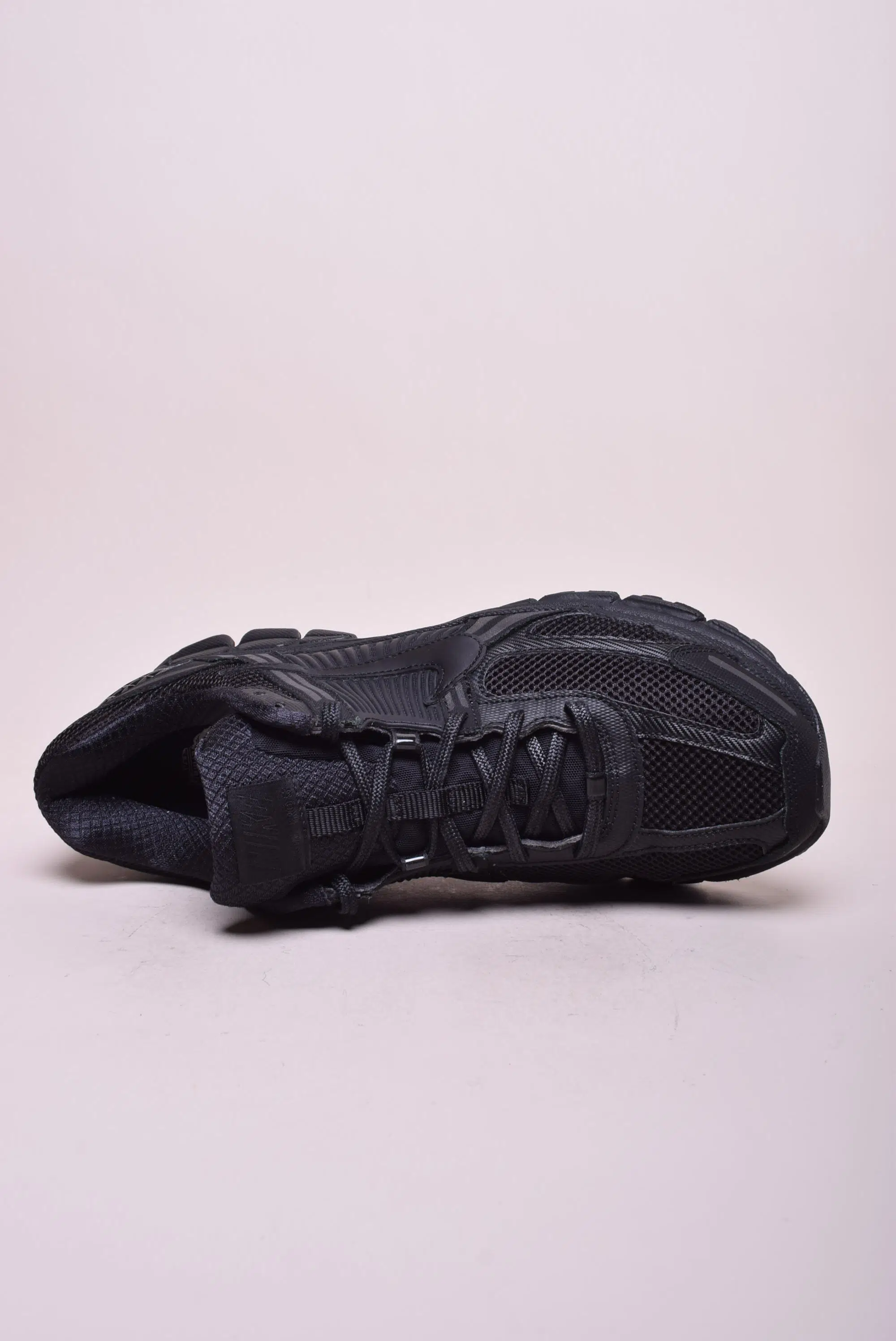 Pantofi sport barbati Vomero 5 [4]