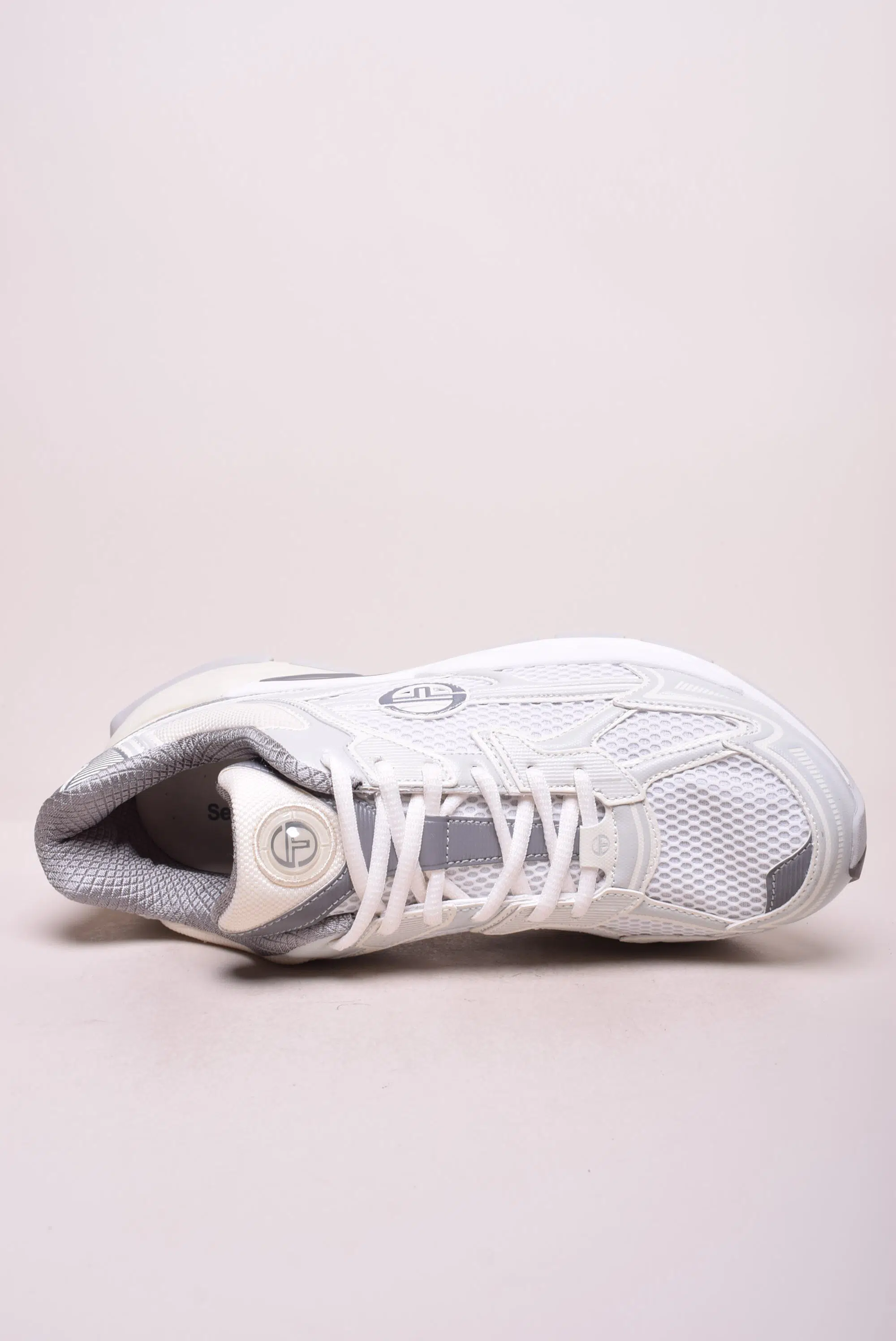 Pantofi sport barbati Y2K Runner [4]