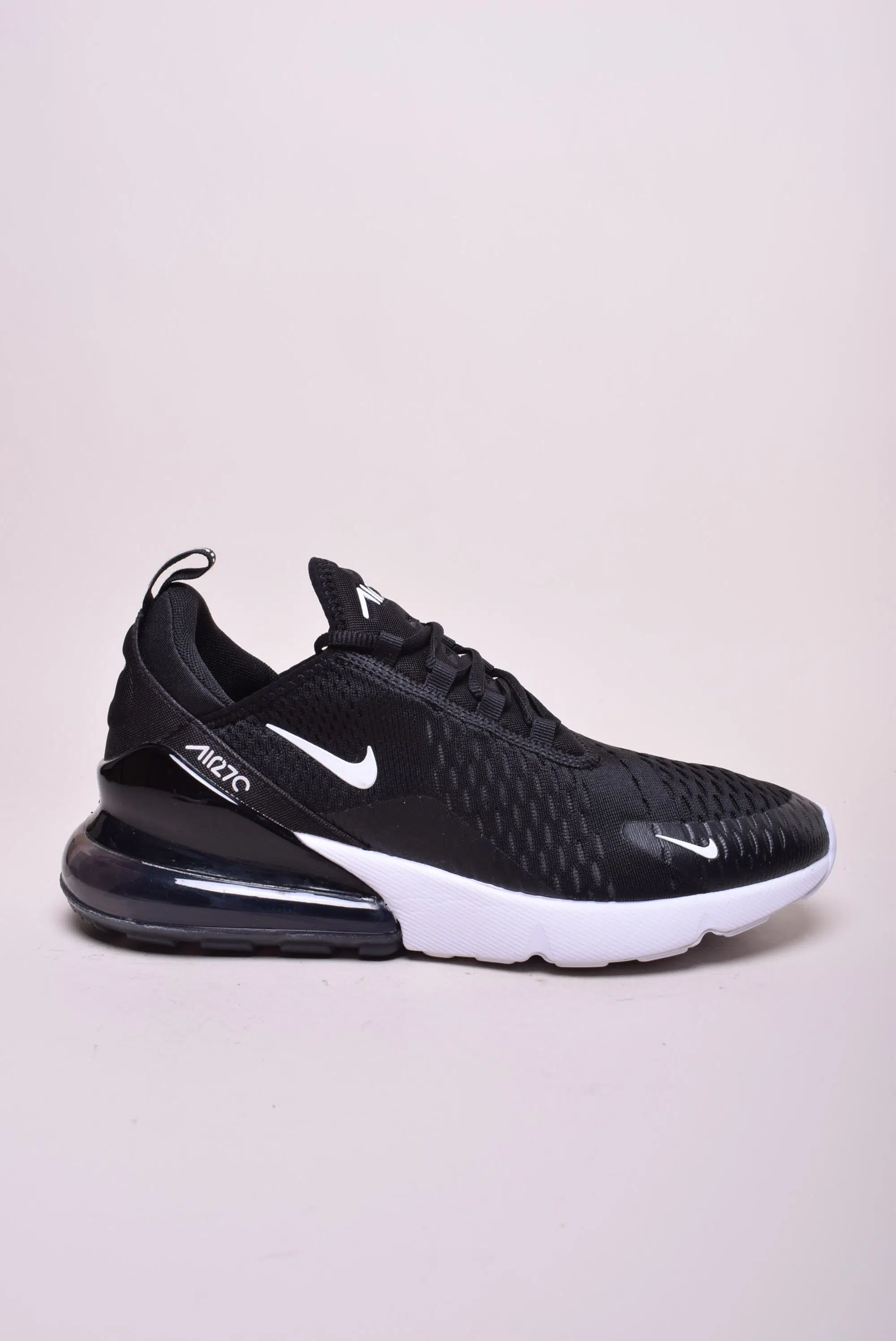 Pantofi sport dama Air Max 270 [1]
