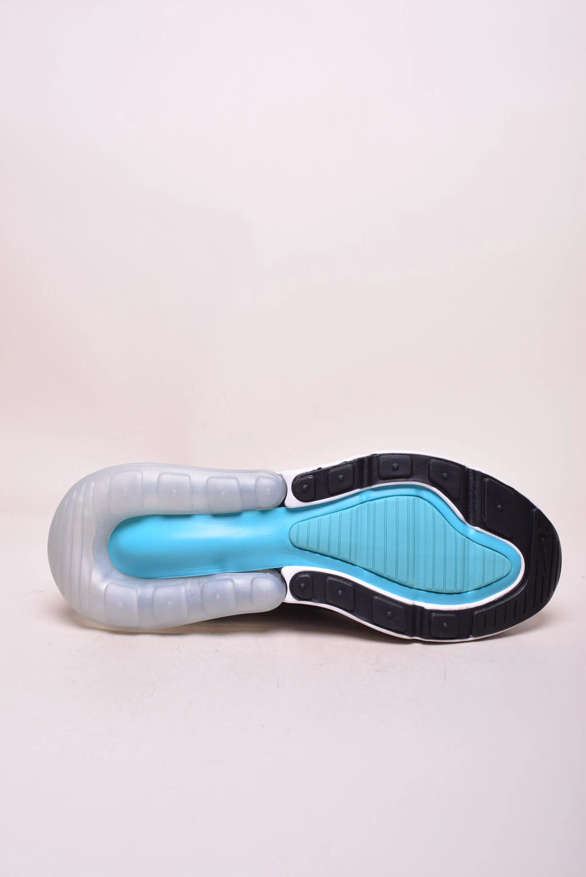 Pantofi sport dama Air Max 270 [2]