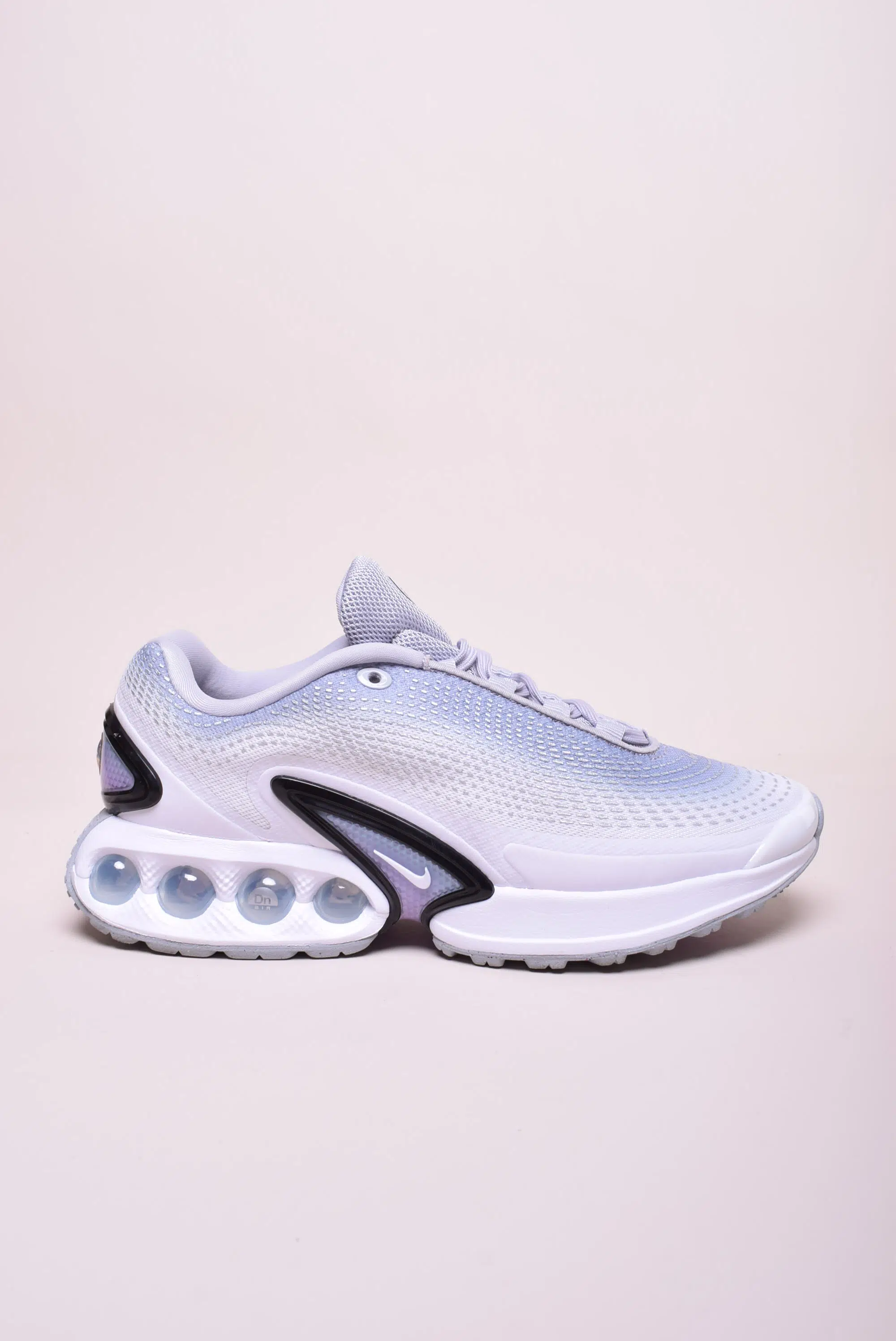 Pantofi sport dama Air Max DN [1]