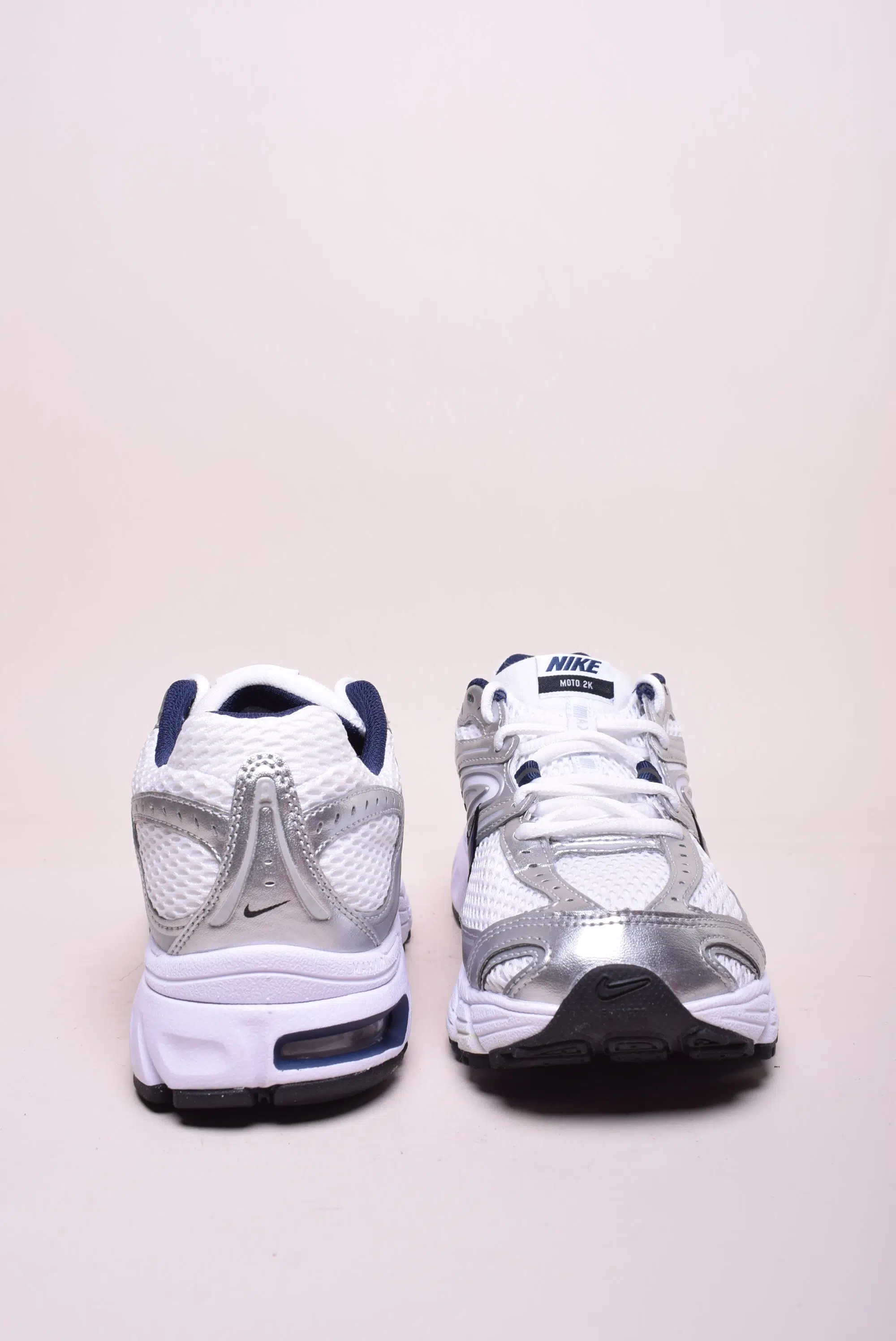 Pantofi sport dama Air Max Moto 2K [3]