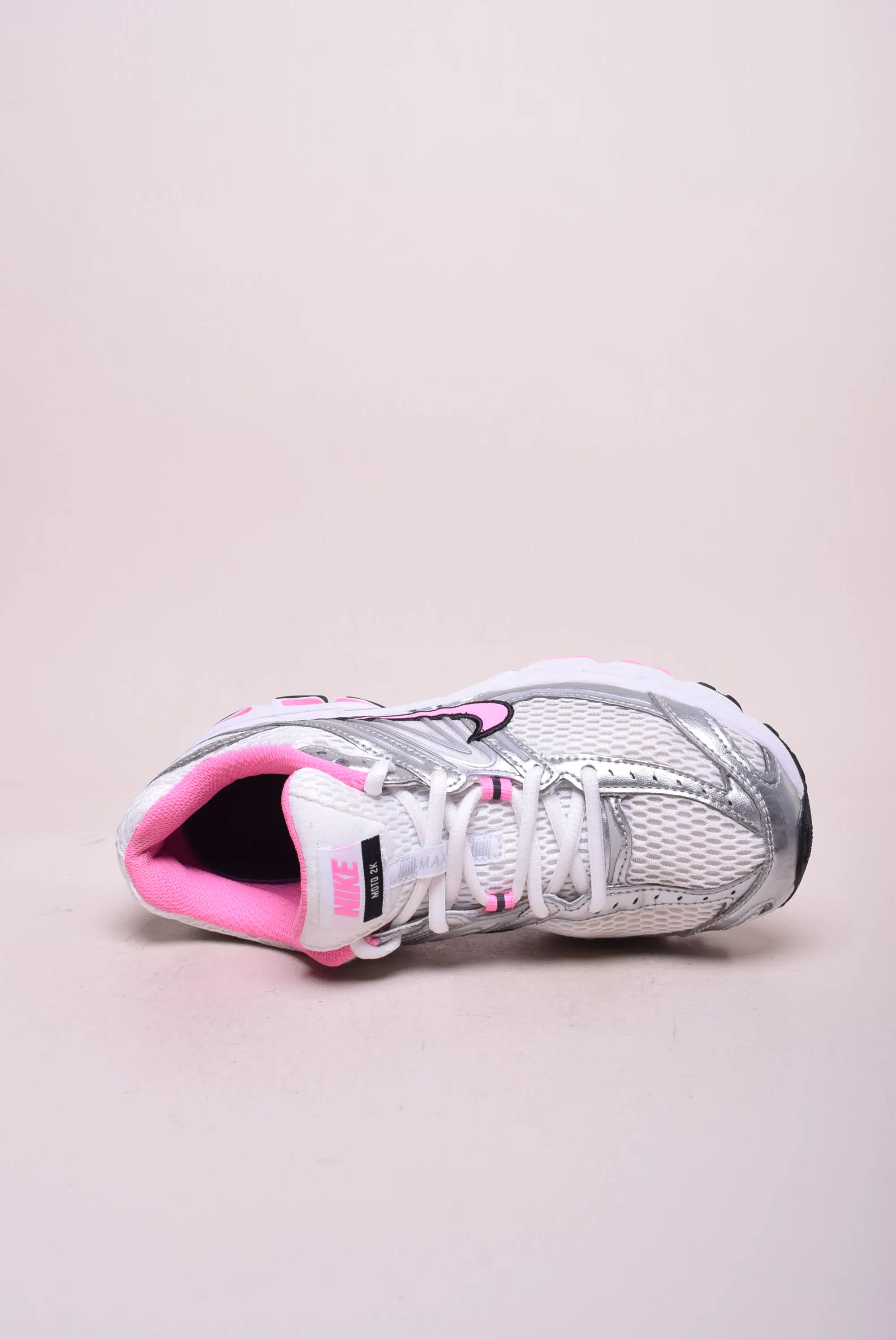 Pantofi sport dama Air Max Moto 2K [4]