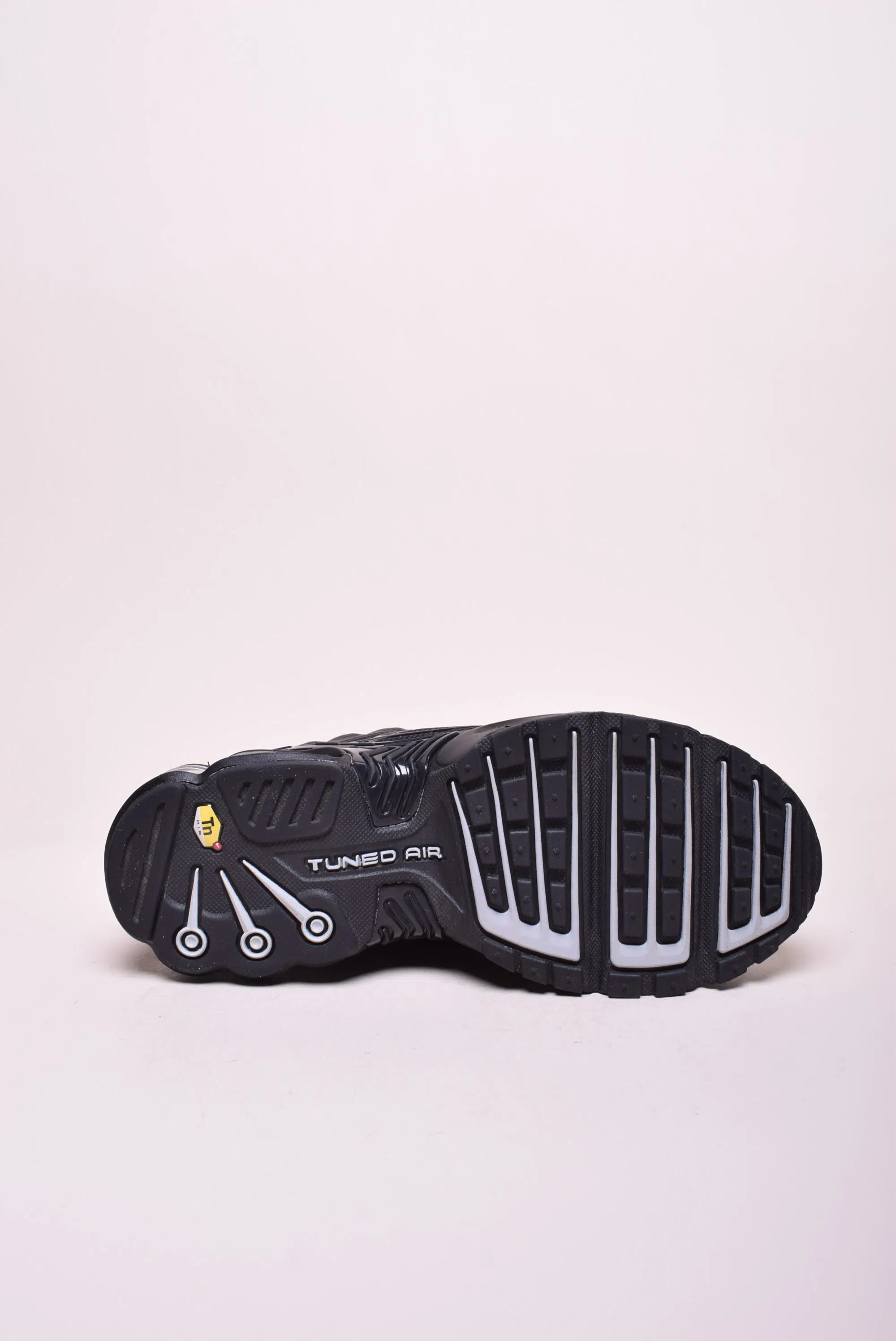 Pantofi sport dama Air Max Plus 3 [2]