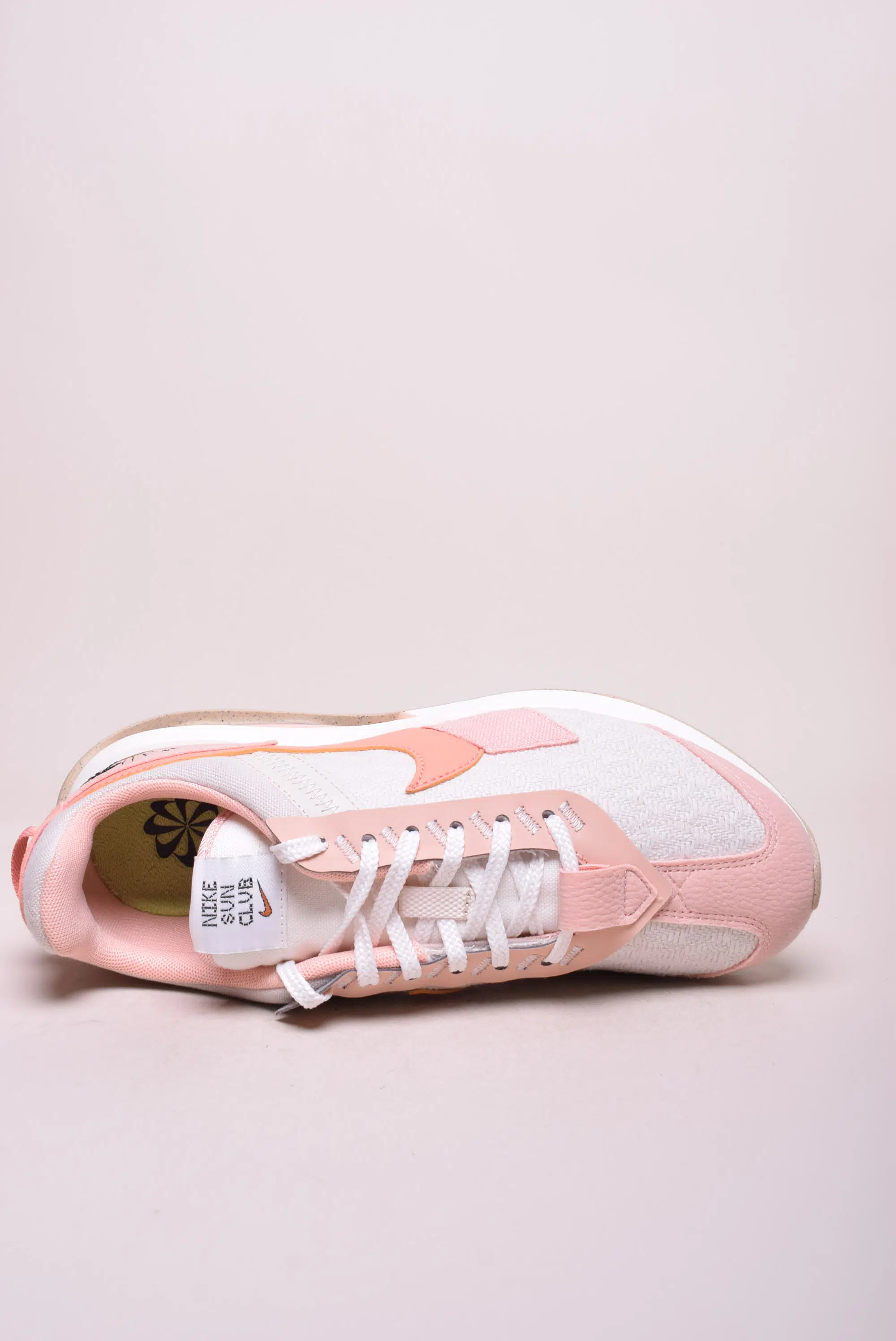 Pantofi sport dama Air Max Pre-Day SE [4]