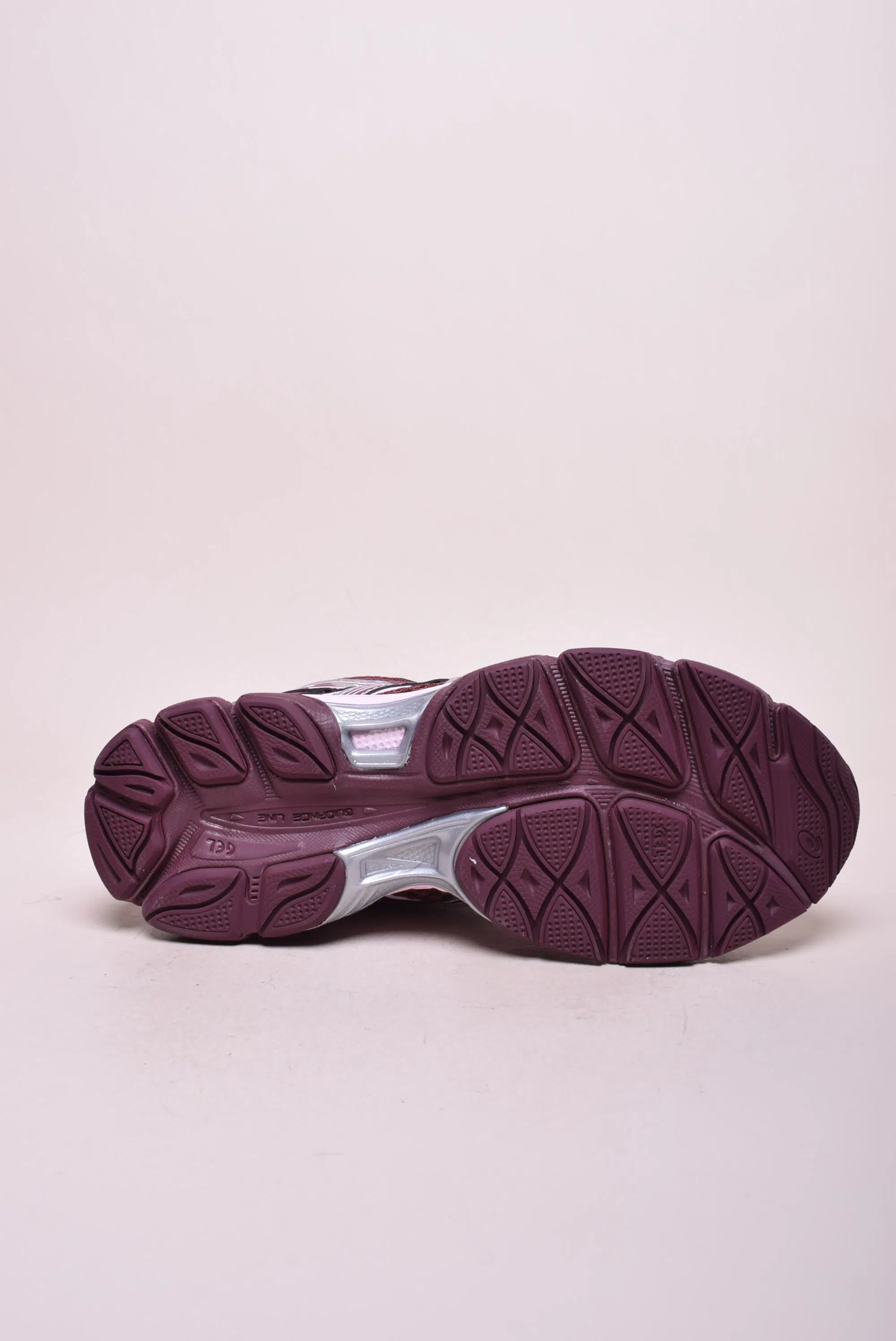 Pantofi sport dama Gel-Cumulus 16 [2]