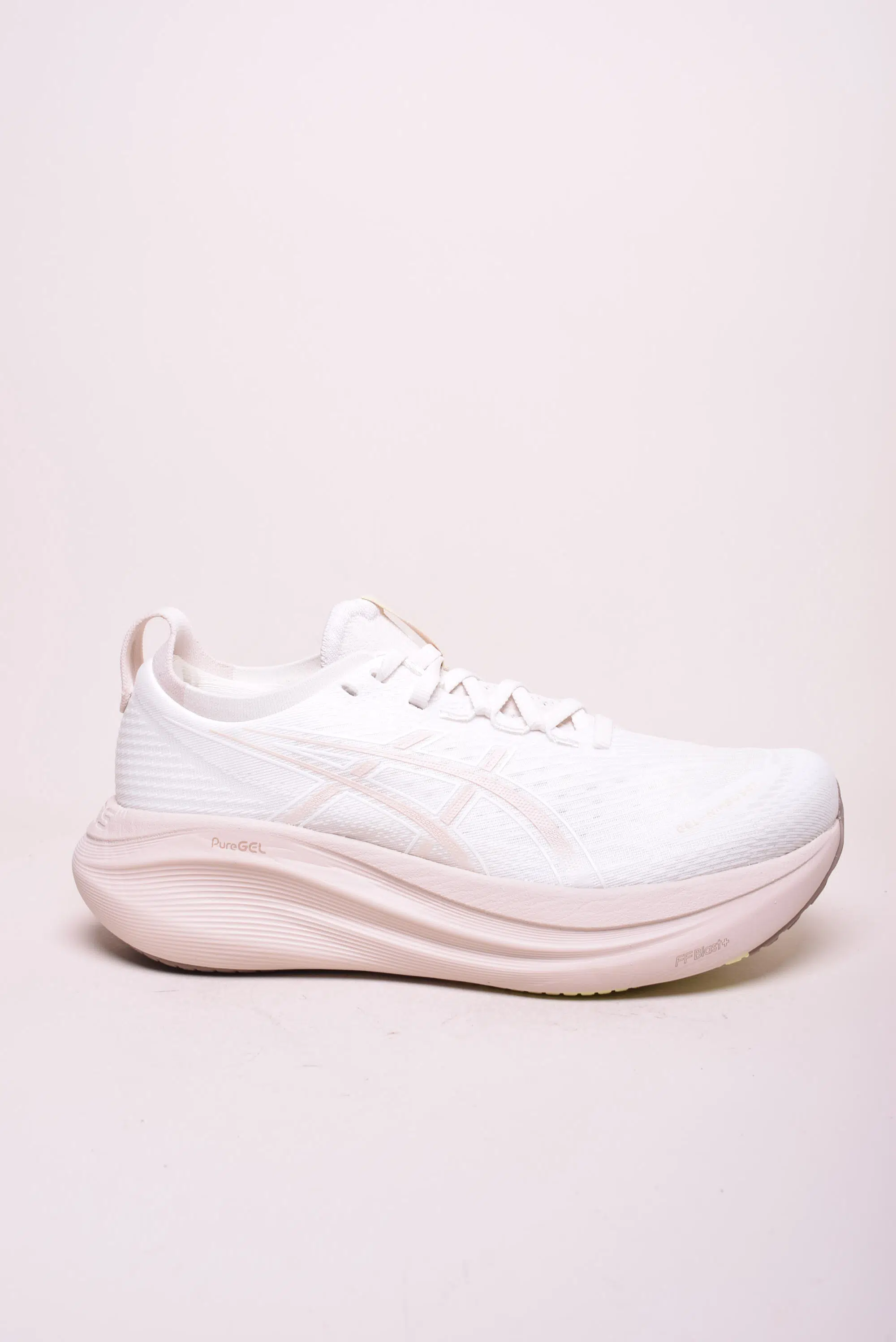 Pantofi sport dama Gel-Nimbus 27