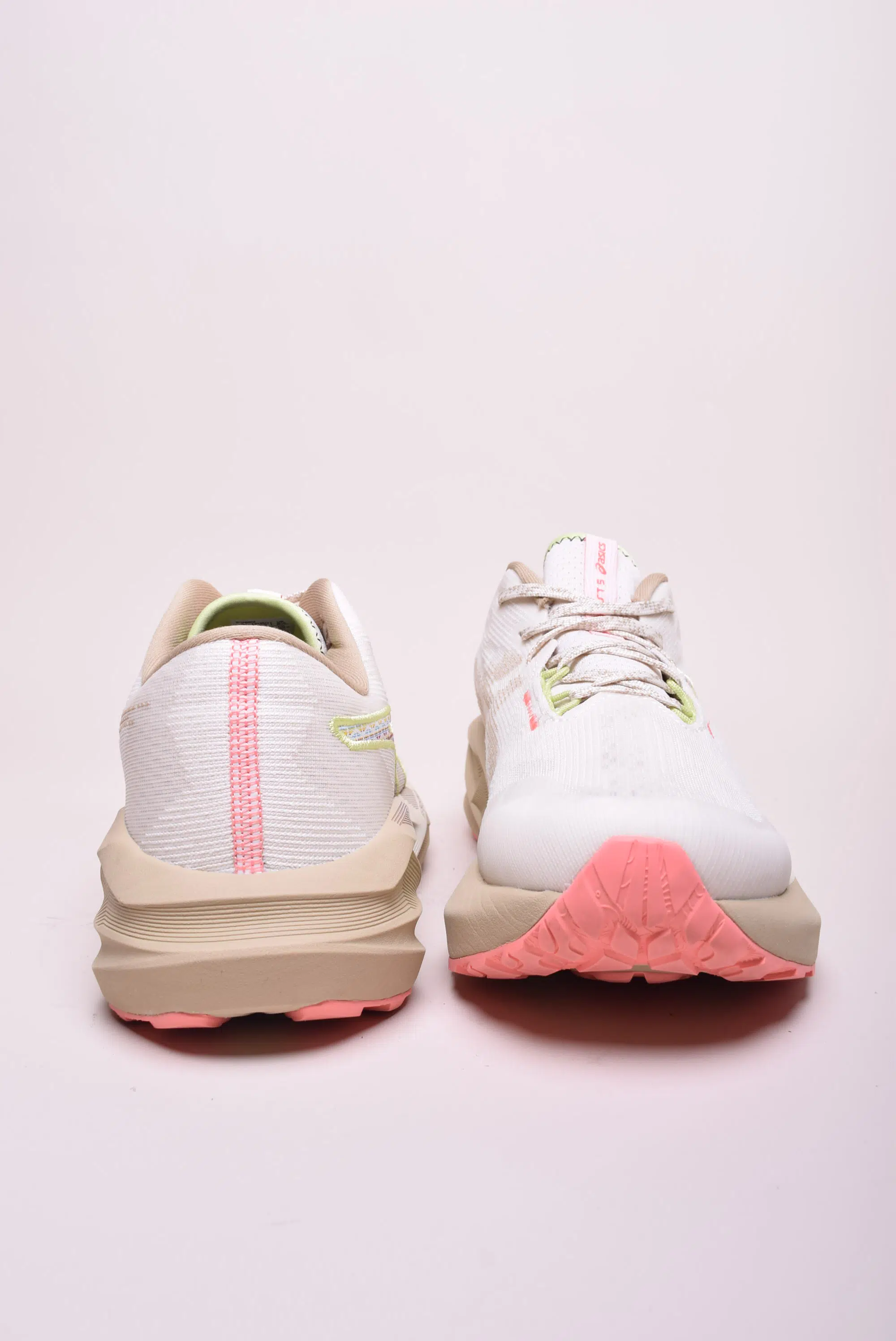 Pantofi sport dama Novablast 5 [3]