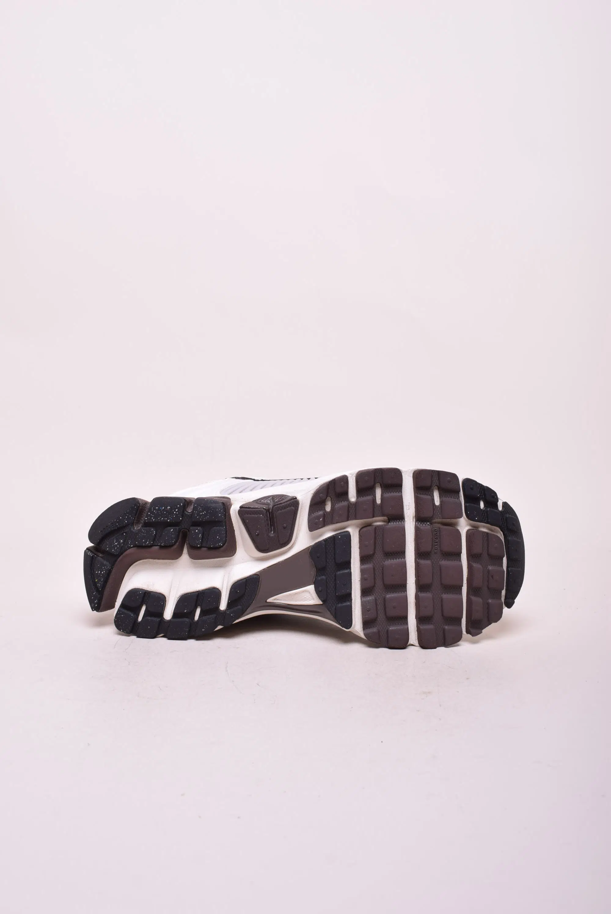 Pantofi sport dama Vomero 5 [2]