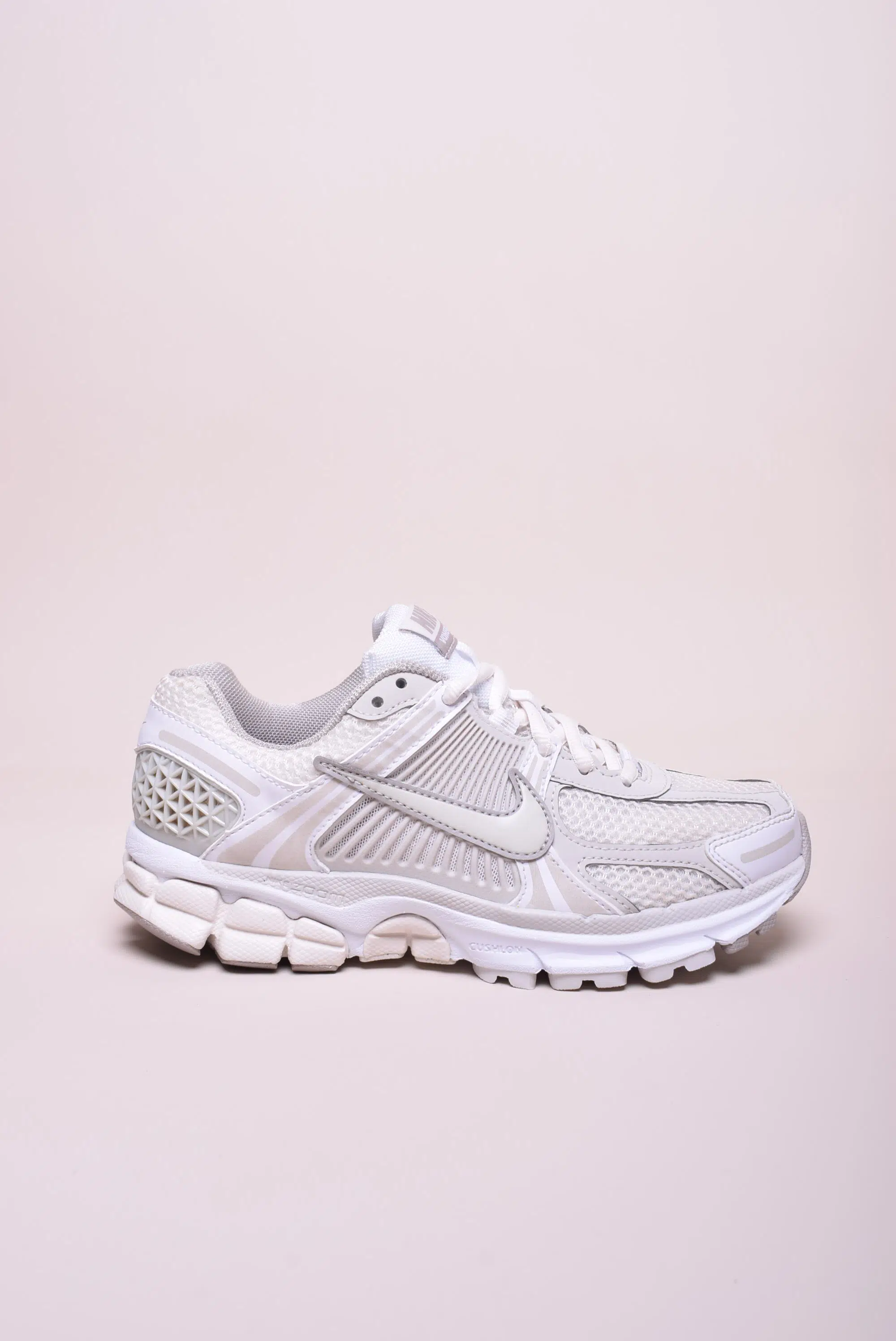 Pantofi sport dama Vomero 5 [1]