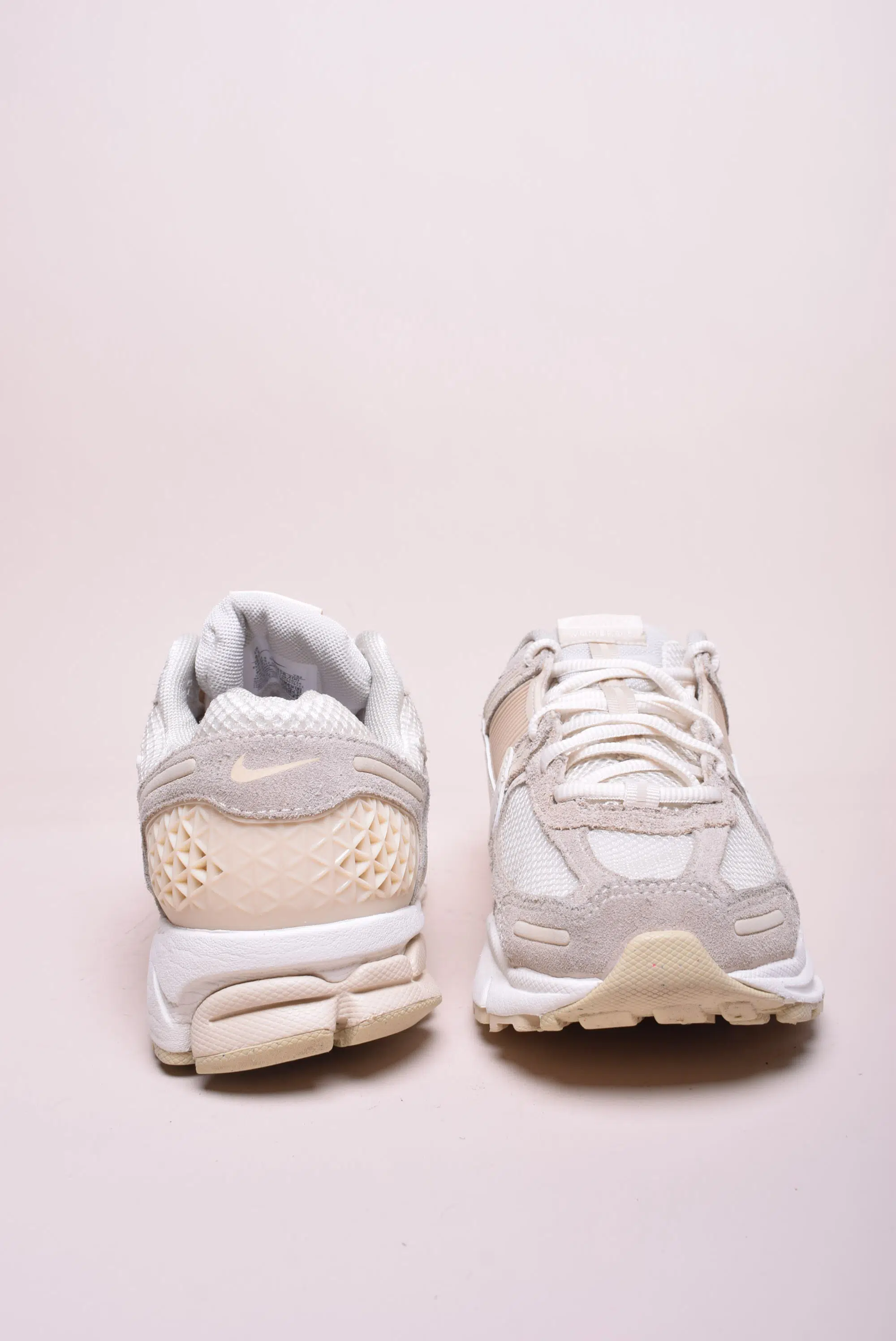 Pantofi sport dama Vomero 5 [3]