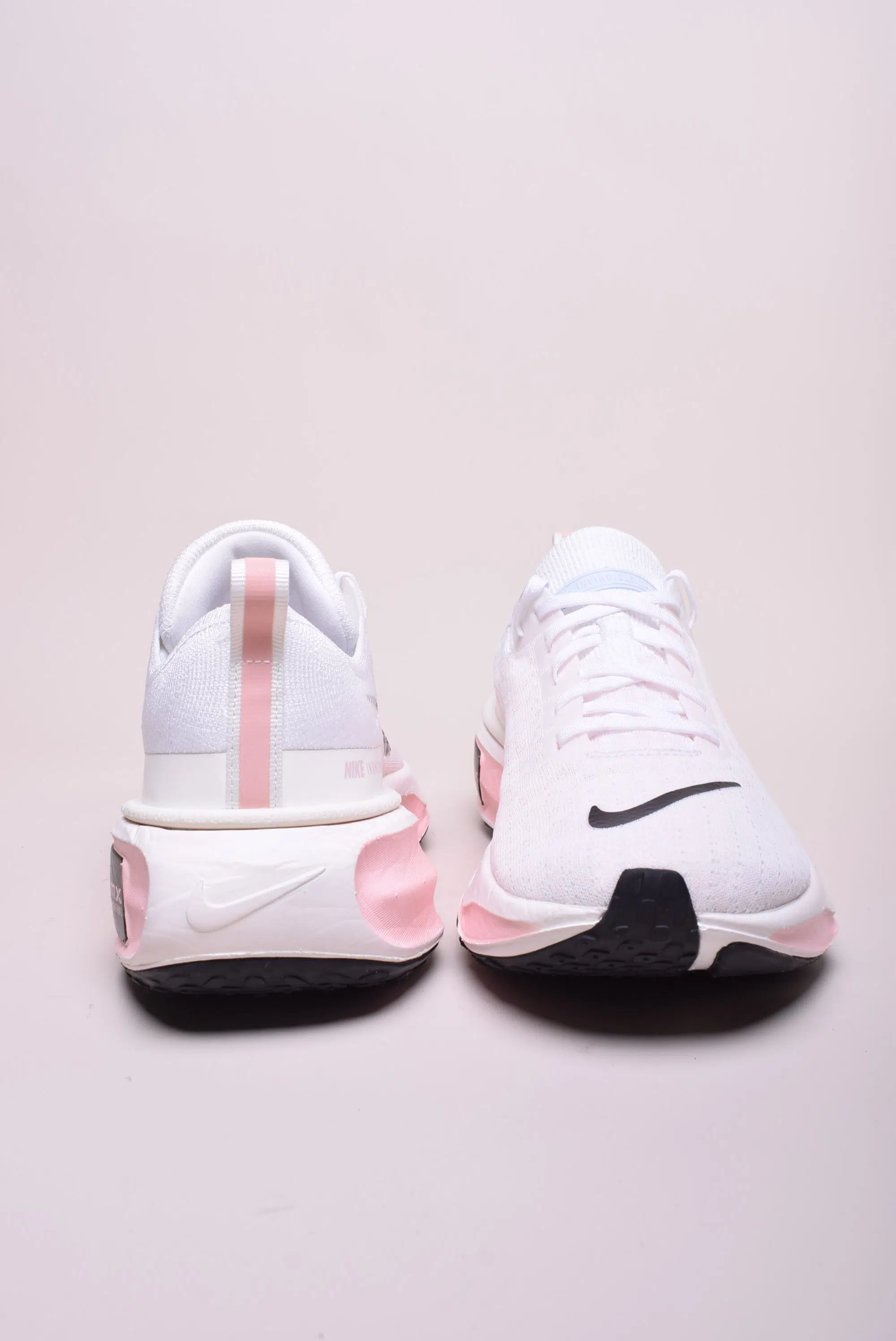 Pantofi sport dama ZoomX Invincible Run 3 [3]