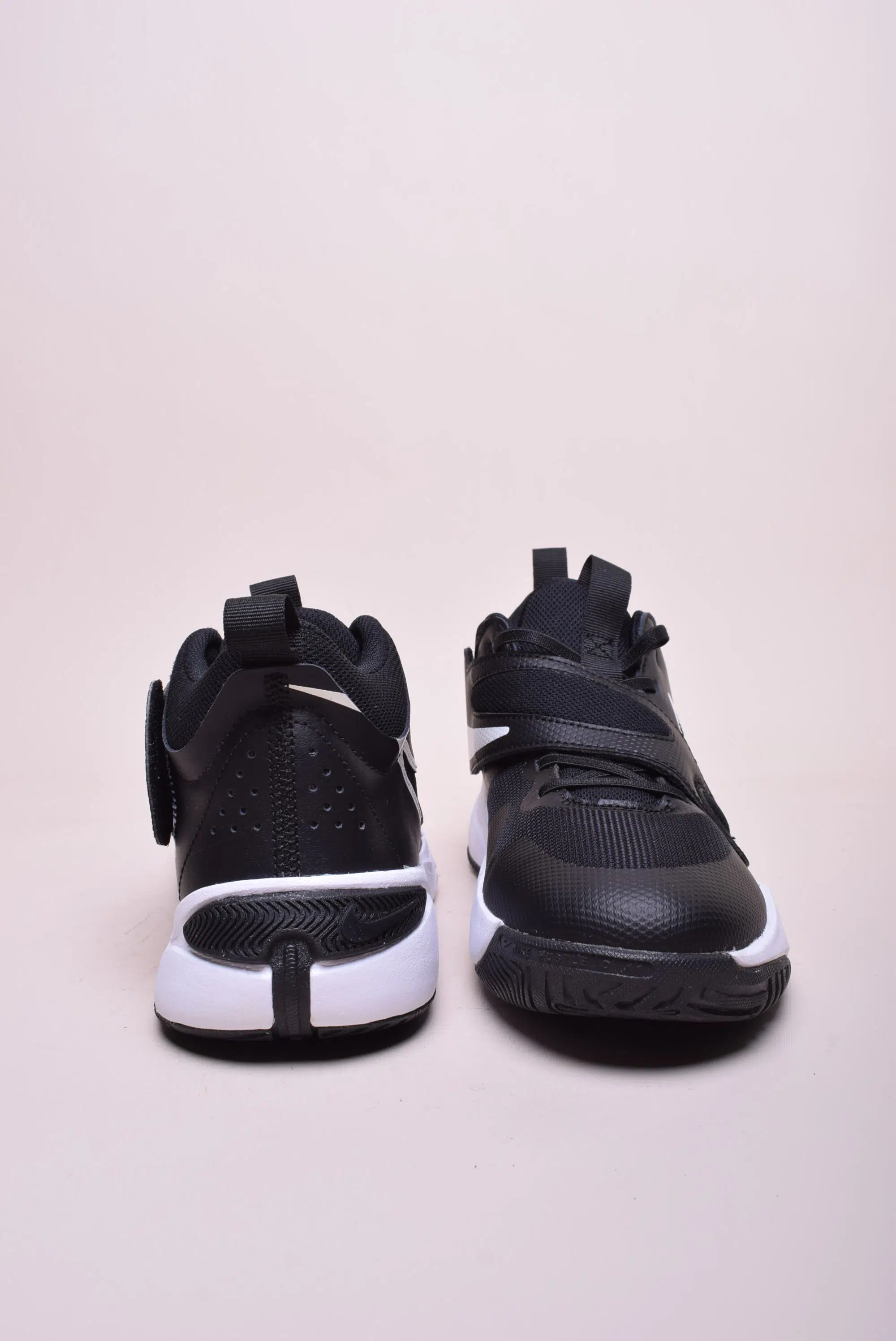 Pantofi sport fete Team Hustle D 11 (GS) [3]