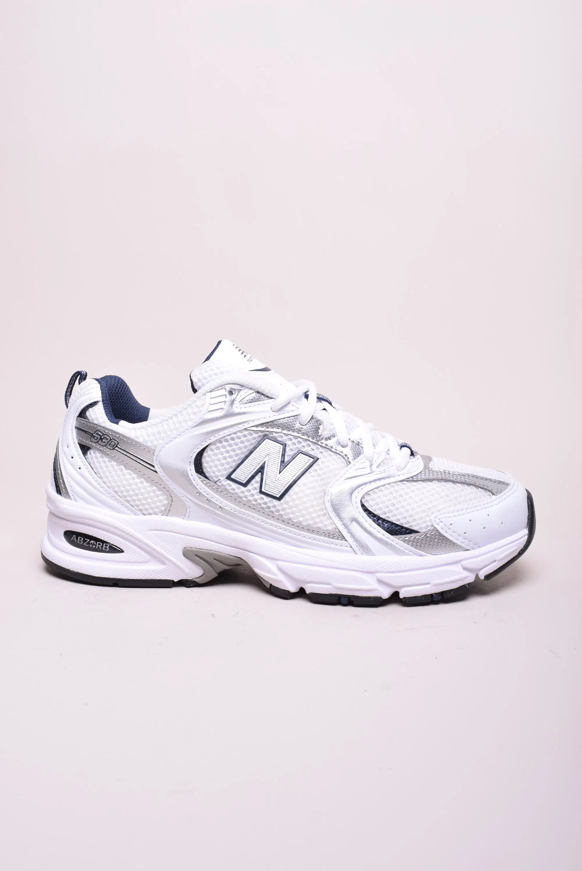 Pantofi sport unisex 530