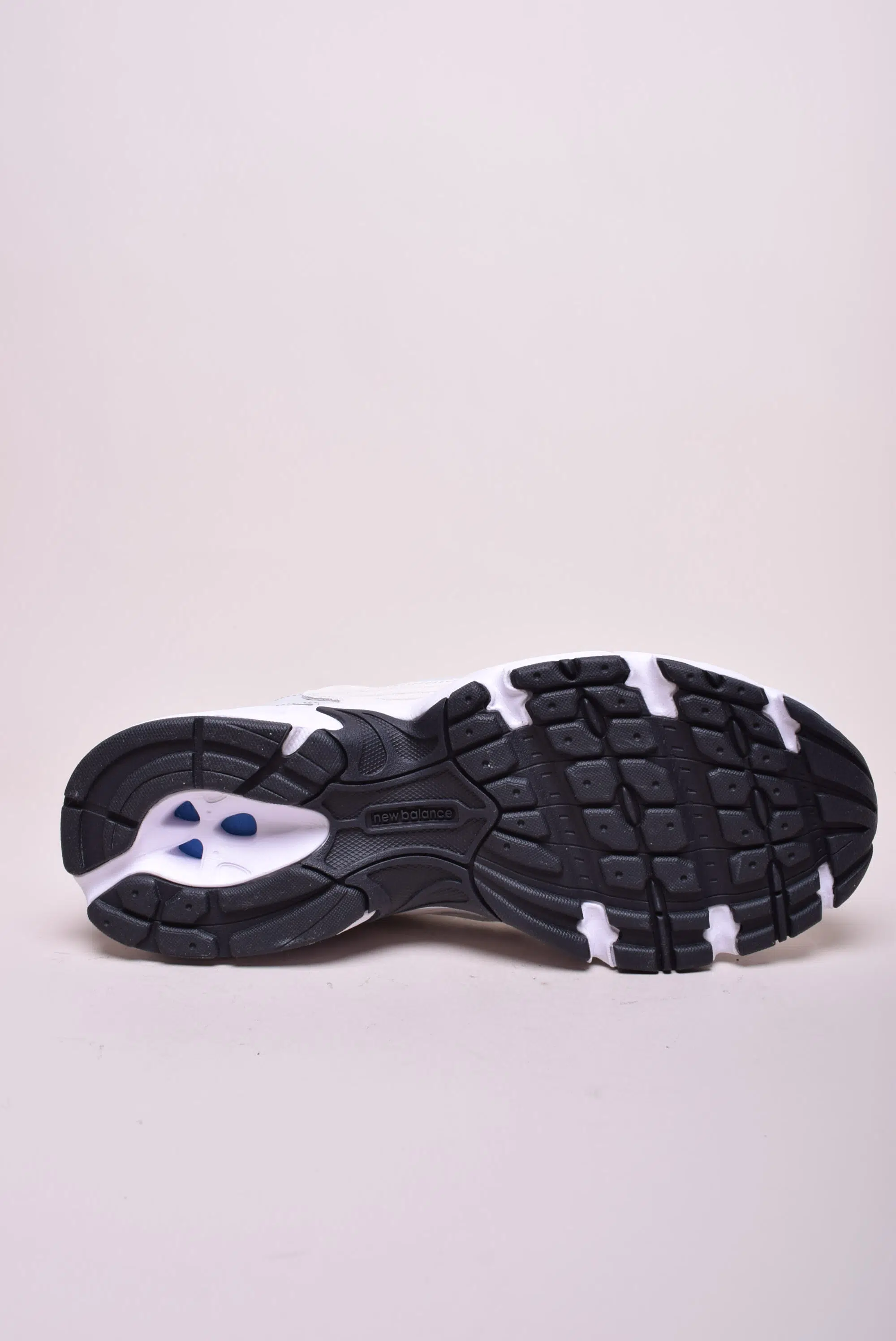 Pantofi sport unisex 530 [2]