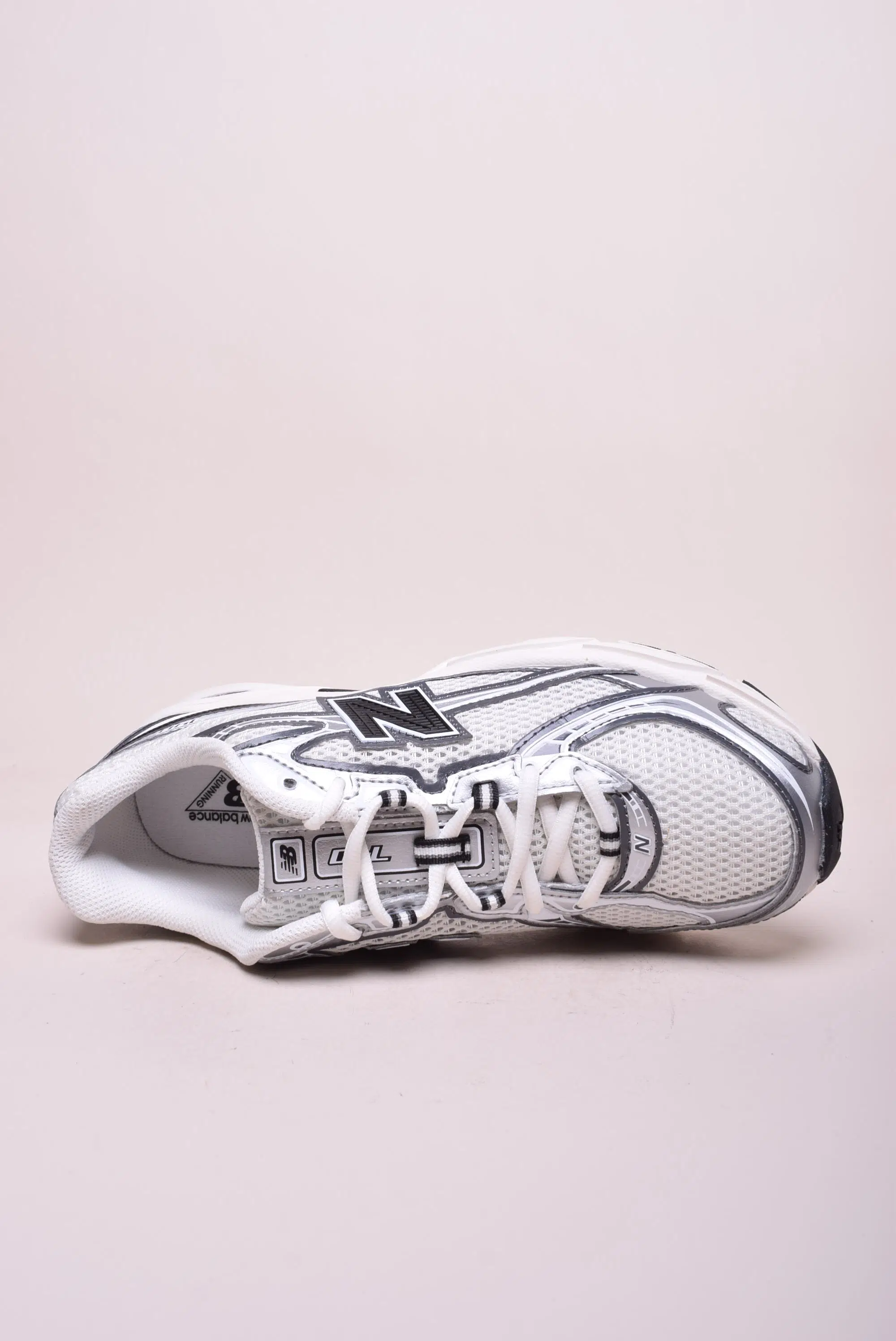 Pantofi sport unisex 740 [4]