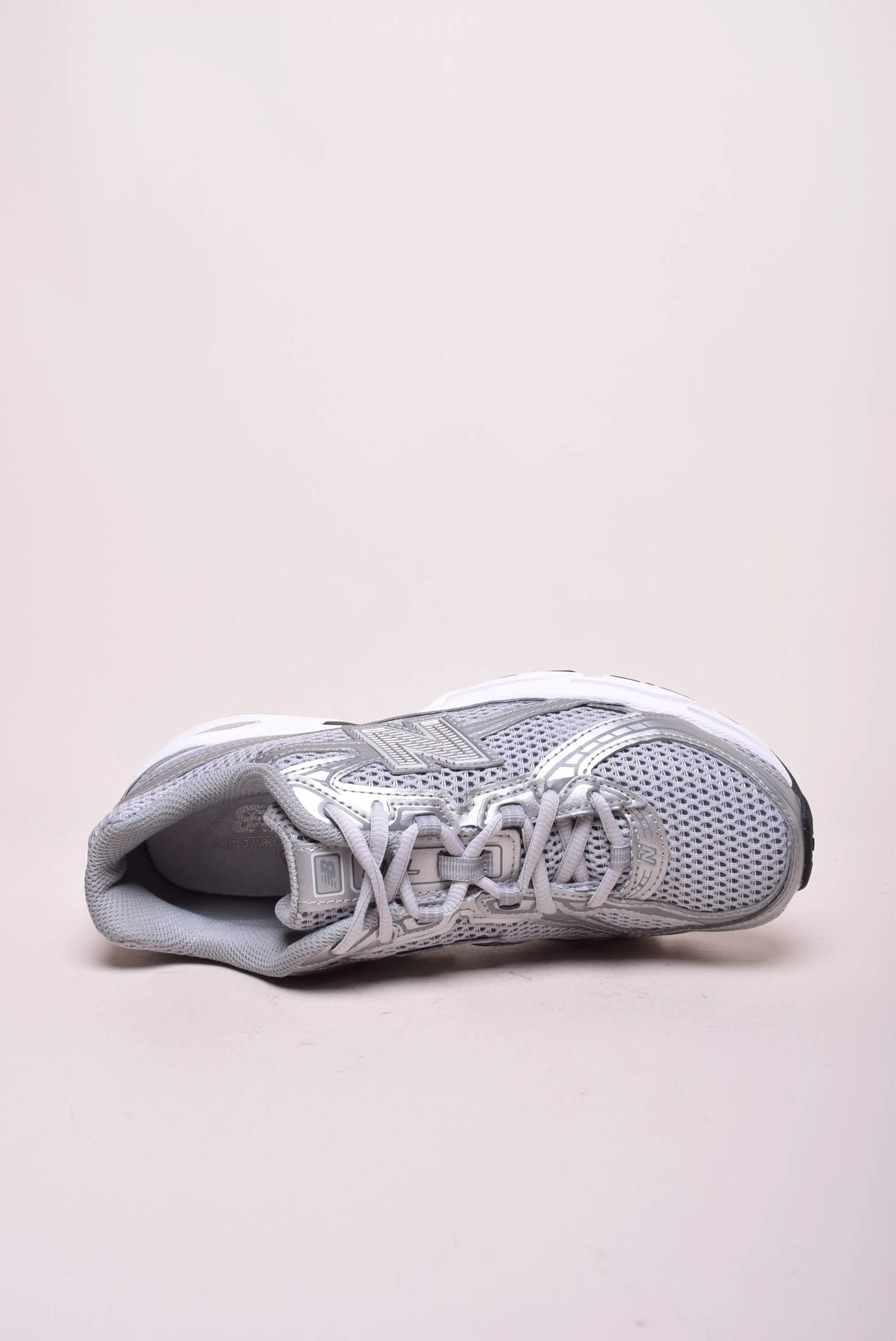 Pantofi sport unisex 740 [4]