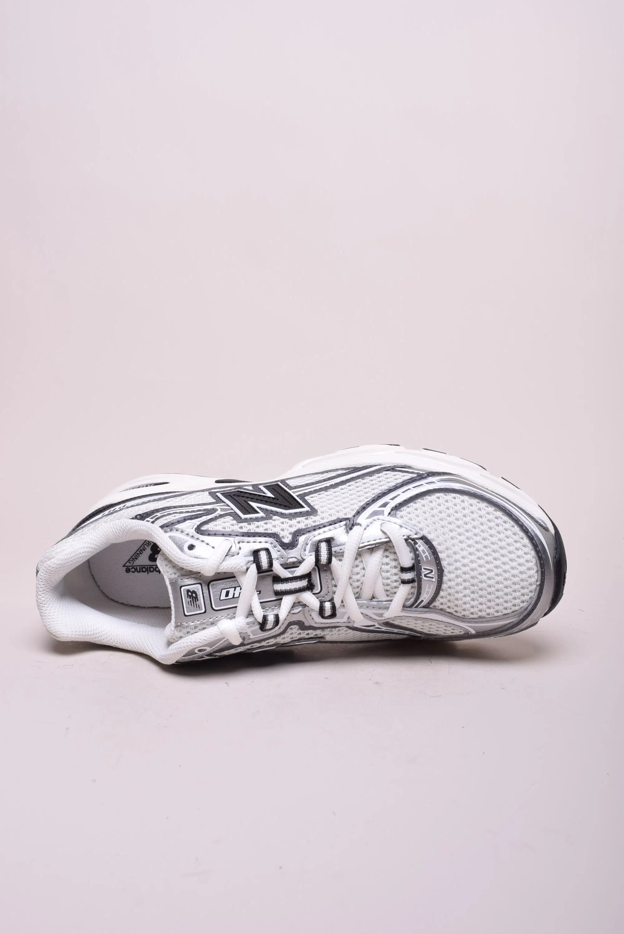 Pantofi sport unisex 740 [4]