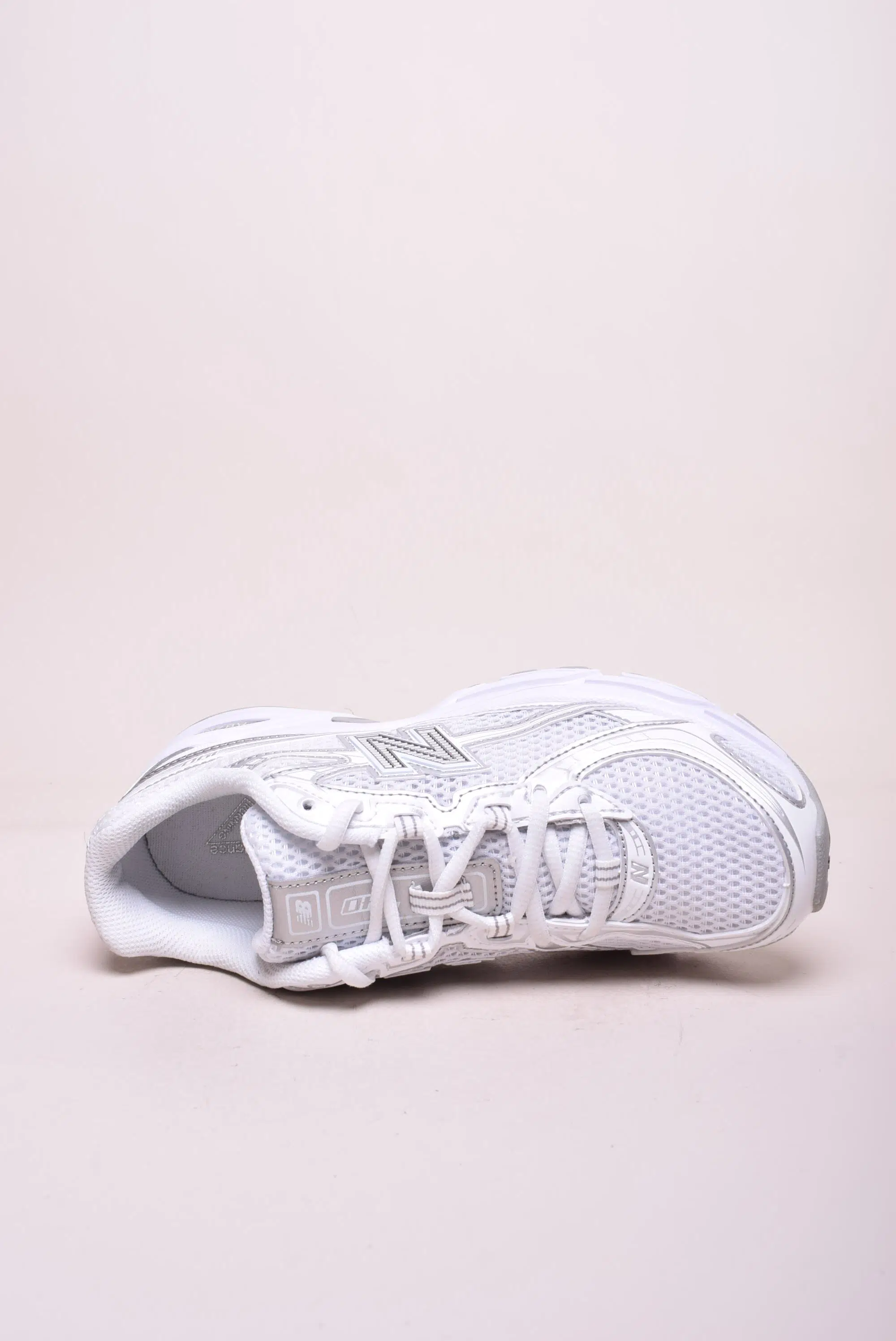 Pantofi sport unisex 740 [4]