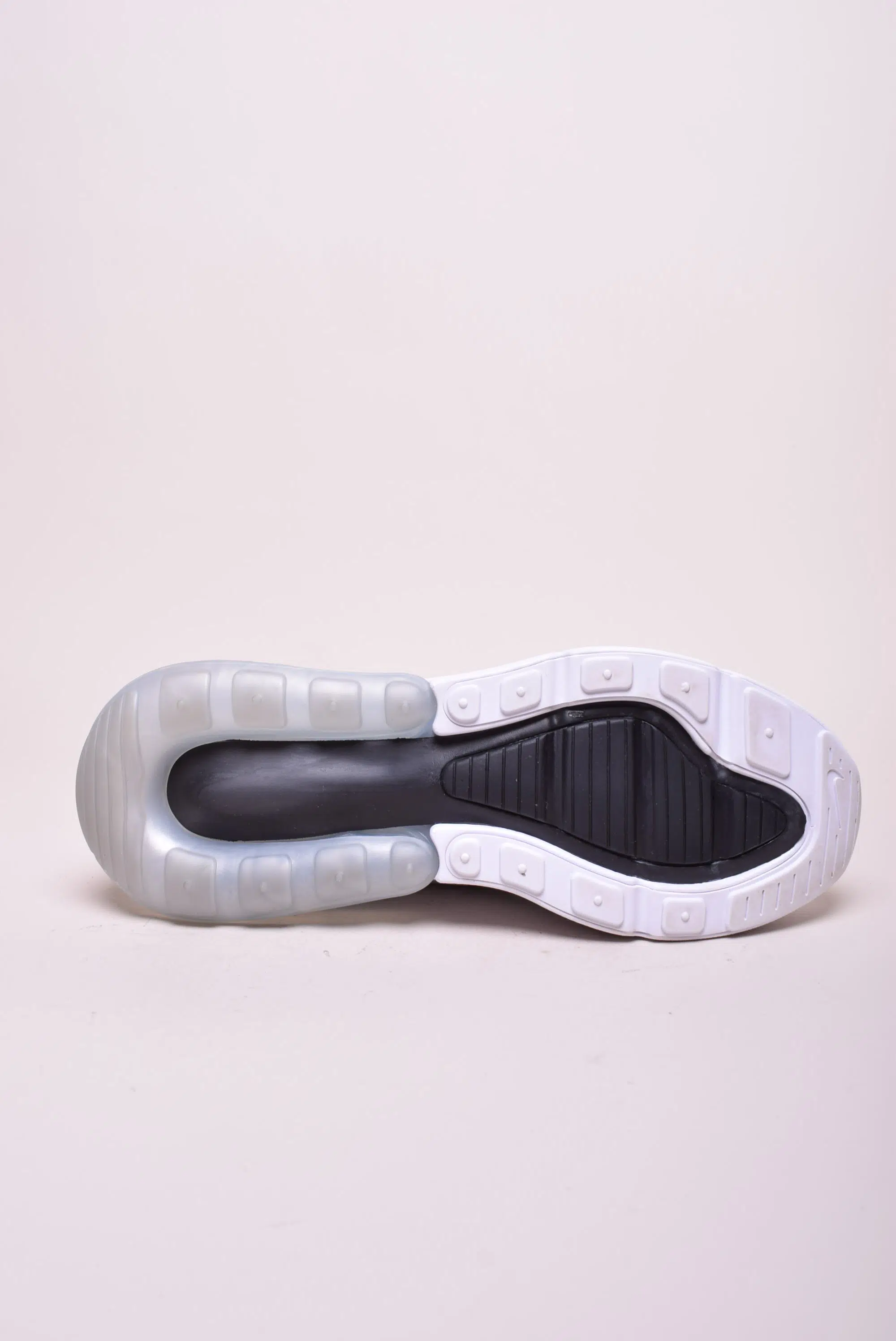 Pantofi sport unisex Air Max 270 [2]