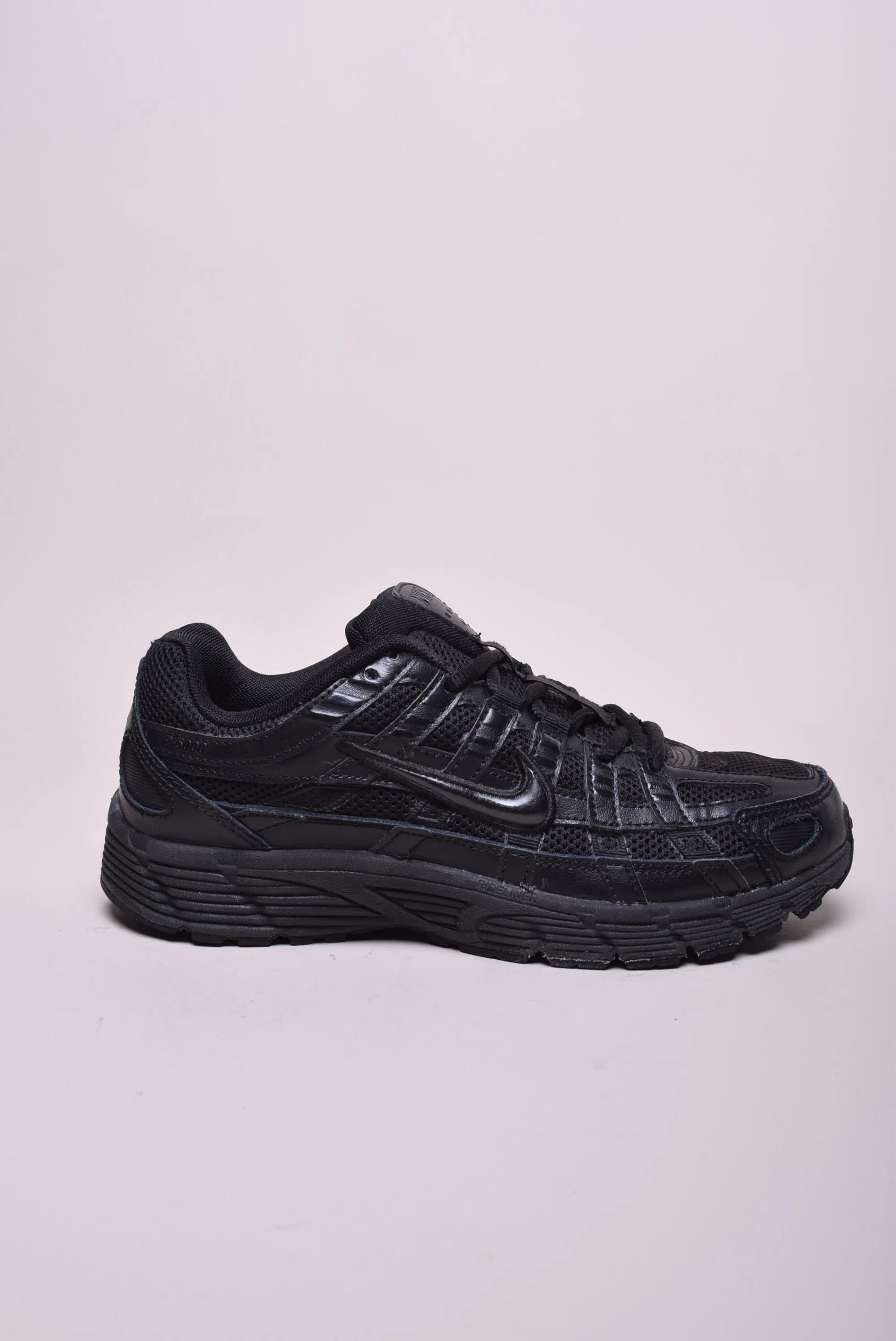 Pantofi sport unisex P-6000 [1]