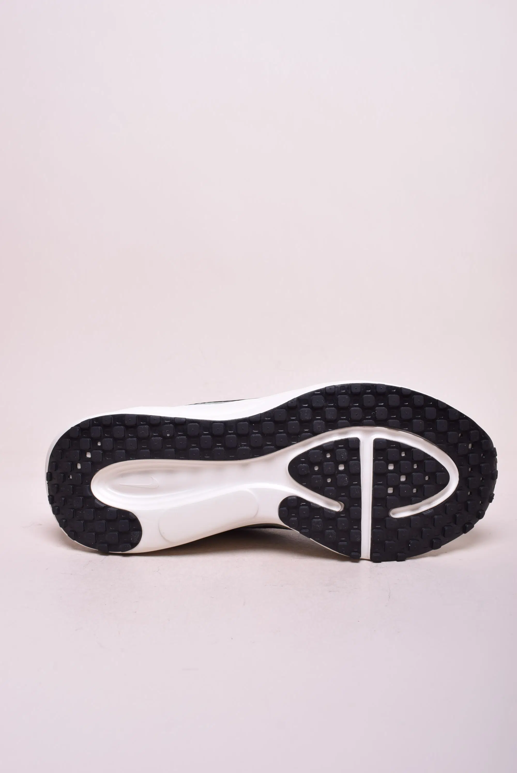 Pantofi sport unisex Revolution 8 [2]