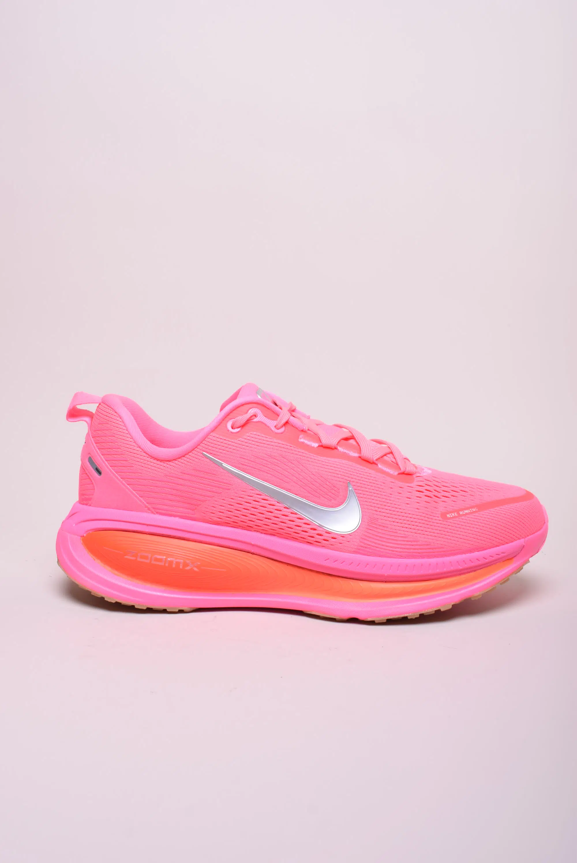 Pantofi sport unisex Vomero 18