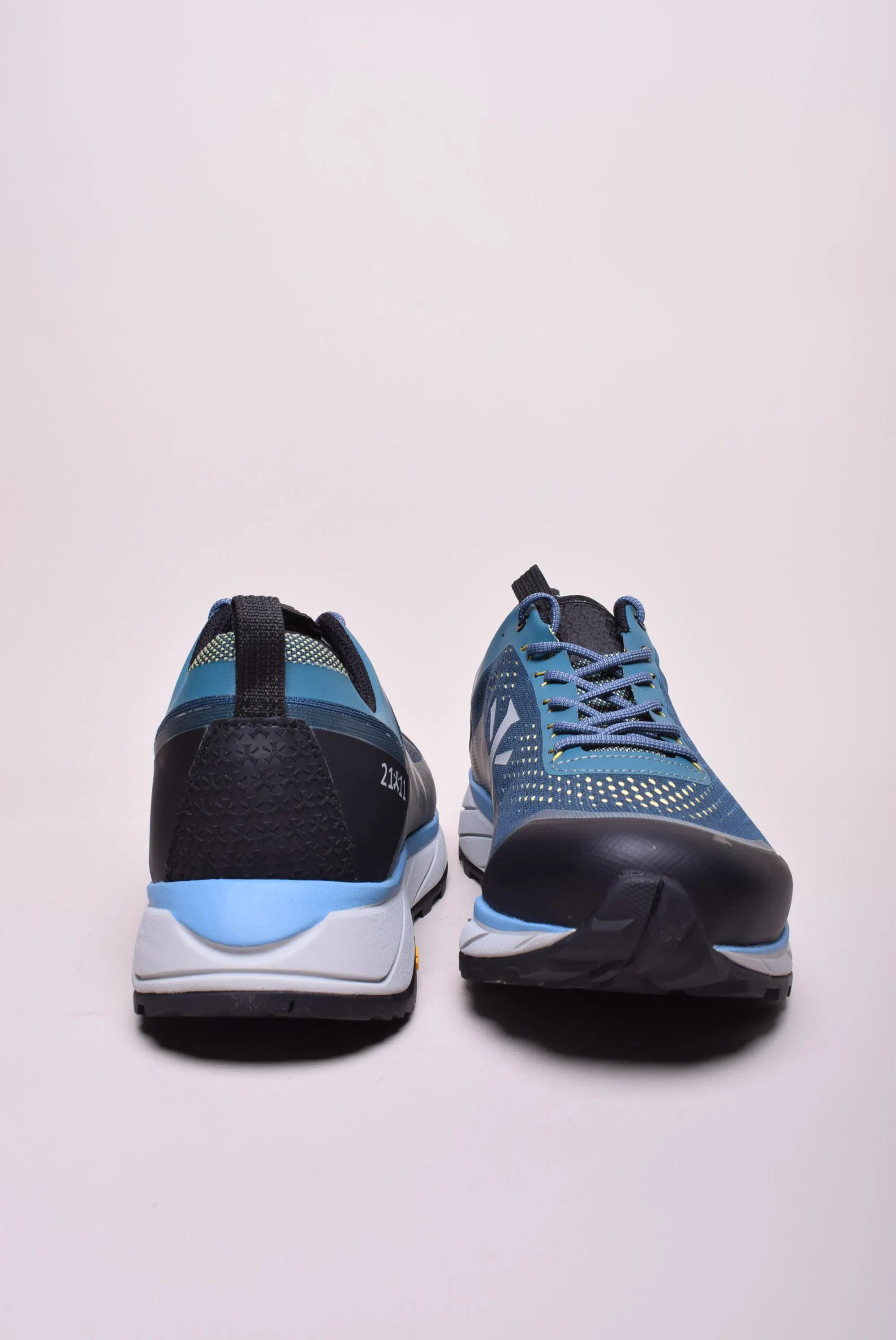 Pantofi trekking barbati Gravitas Low Fresh [3]