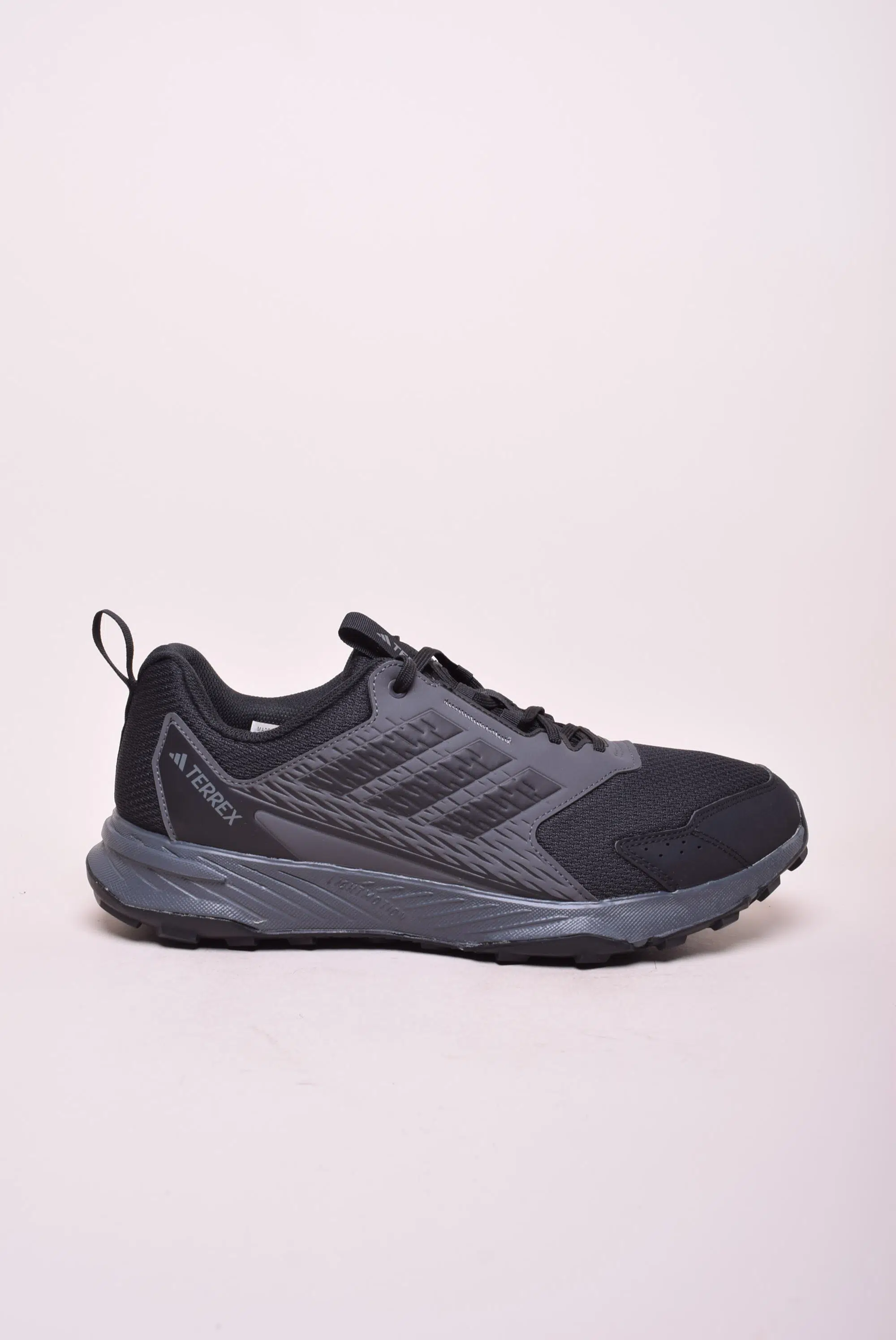 Pantofi trekking barbati Terrex Tracefinder 2