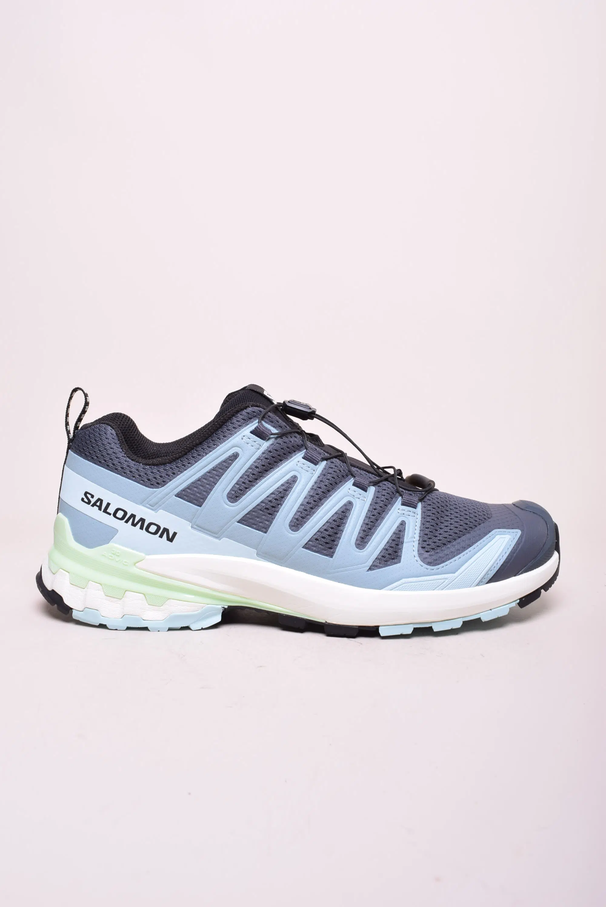 Pantofi trekking dama XA Pro 3D V9
