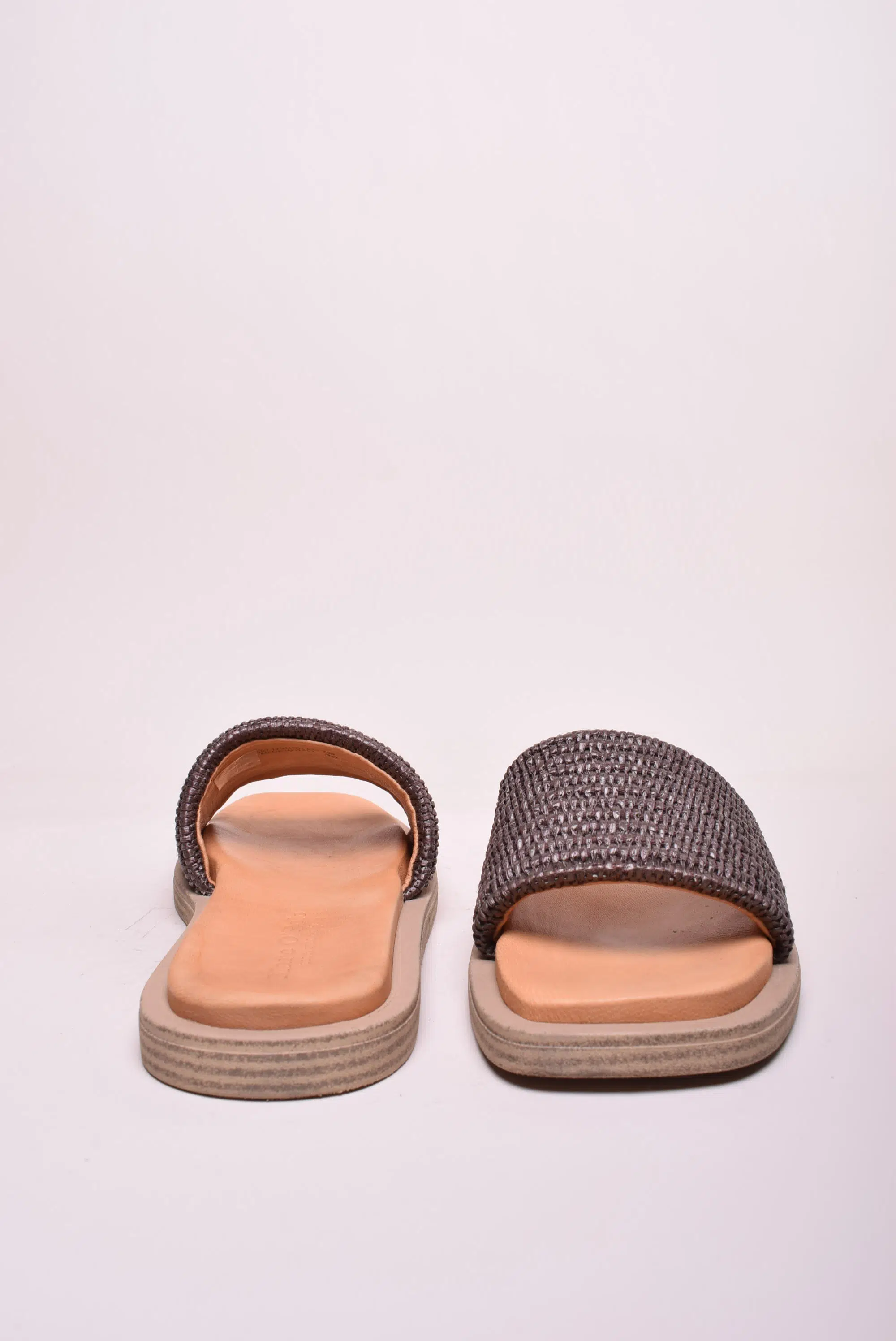 Papuci dama Agda [3]